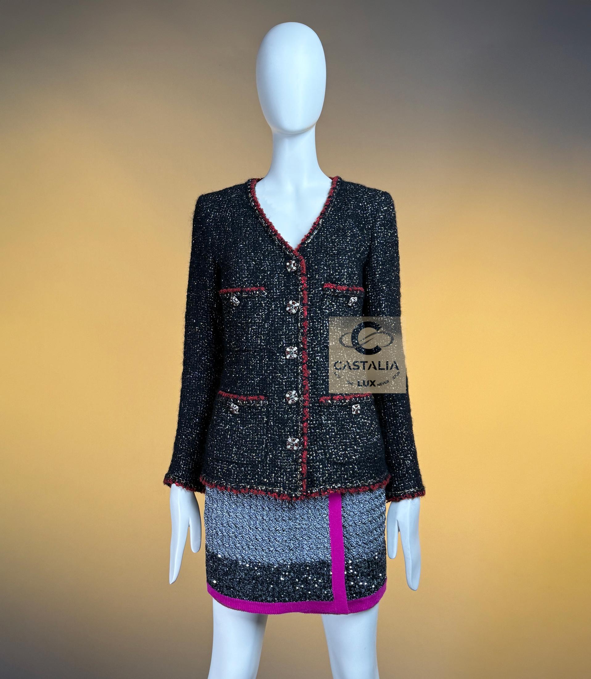 CHANEL New Legendary CC Gripoix Buttons Schwarz Tweed Jacke 38 FR im Angebot 7