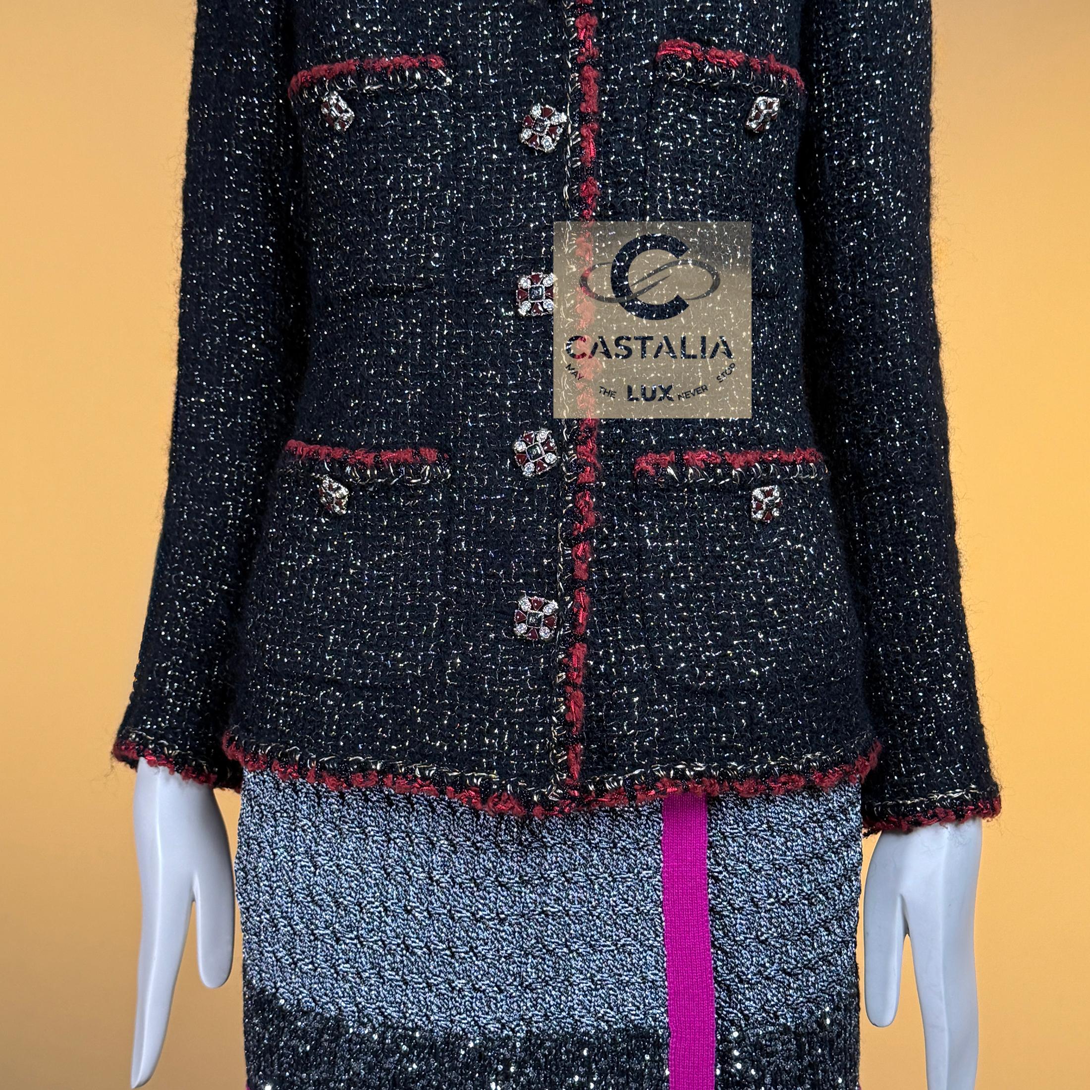 CHANEL New Legendary CC Gripoix Buttons Schwarz Tweed Jacke 38 FR im Angebot 8