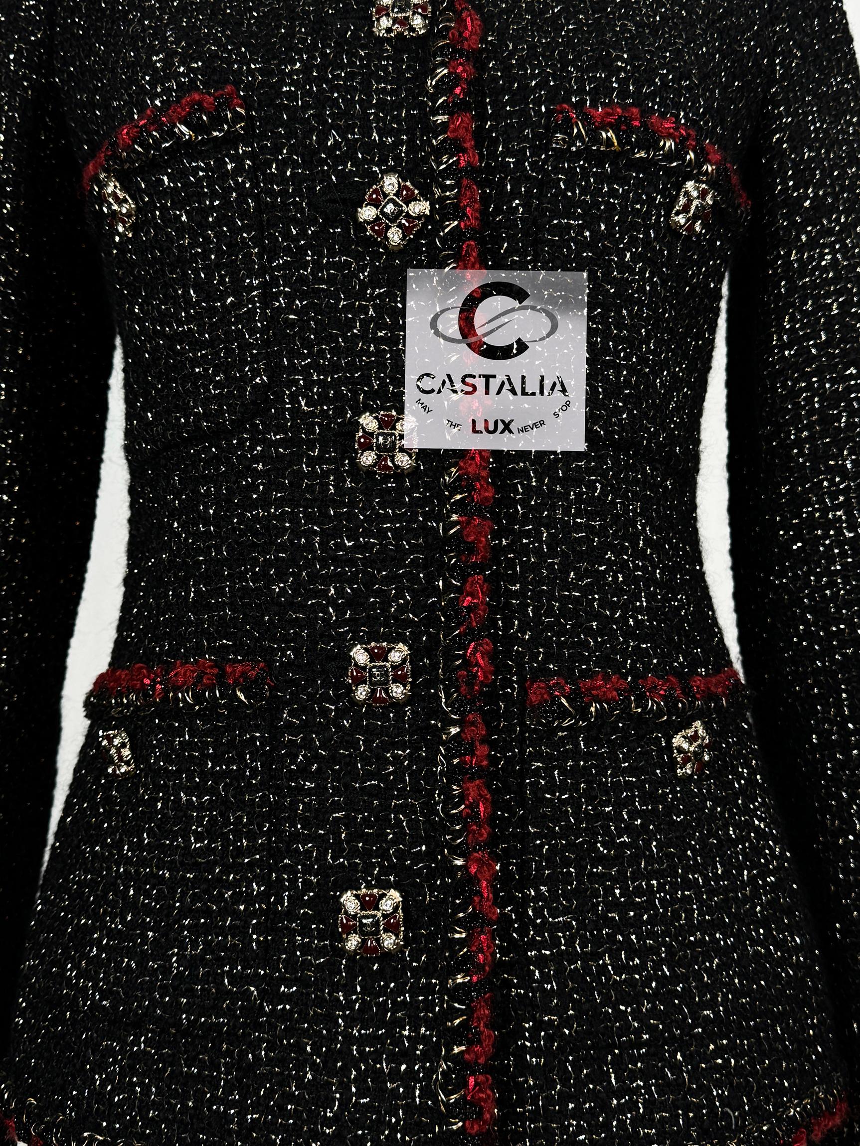 CHANEL New Legendary Jewel Buttons Black Tweed Jacket 34 FR en vente 6
