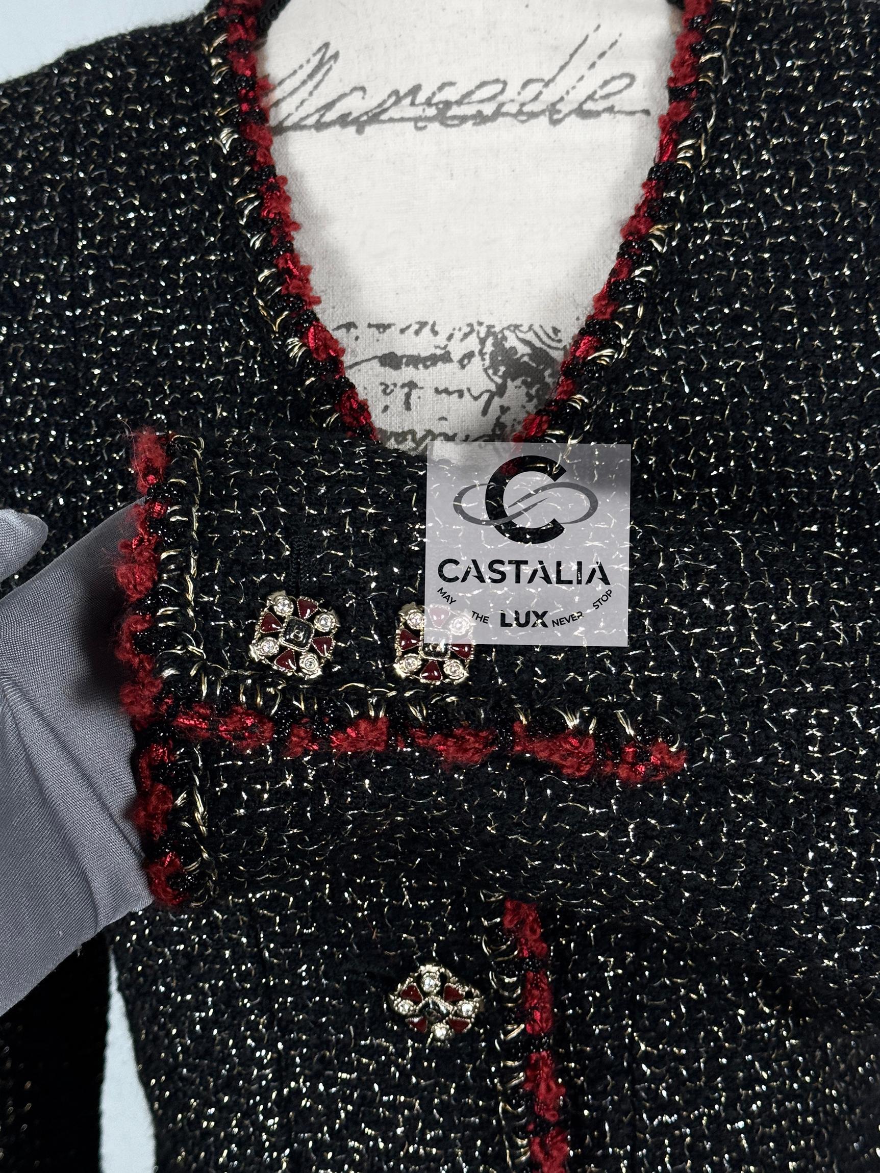 CHANEL New Legendary Jewel Buttons Black Tweed Jacket 34 FR en vente 12