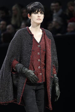 CHANEL New Legendary Jewel Buttons Black Tweed Jacket 34 FR