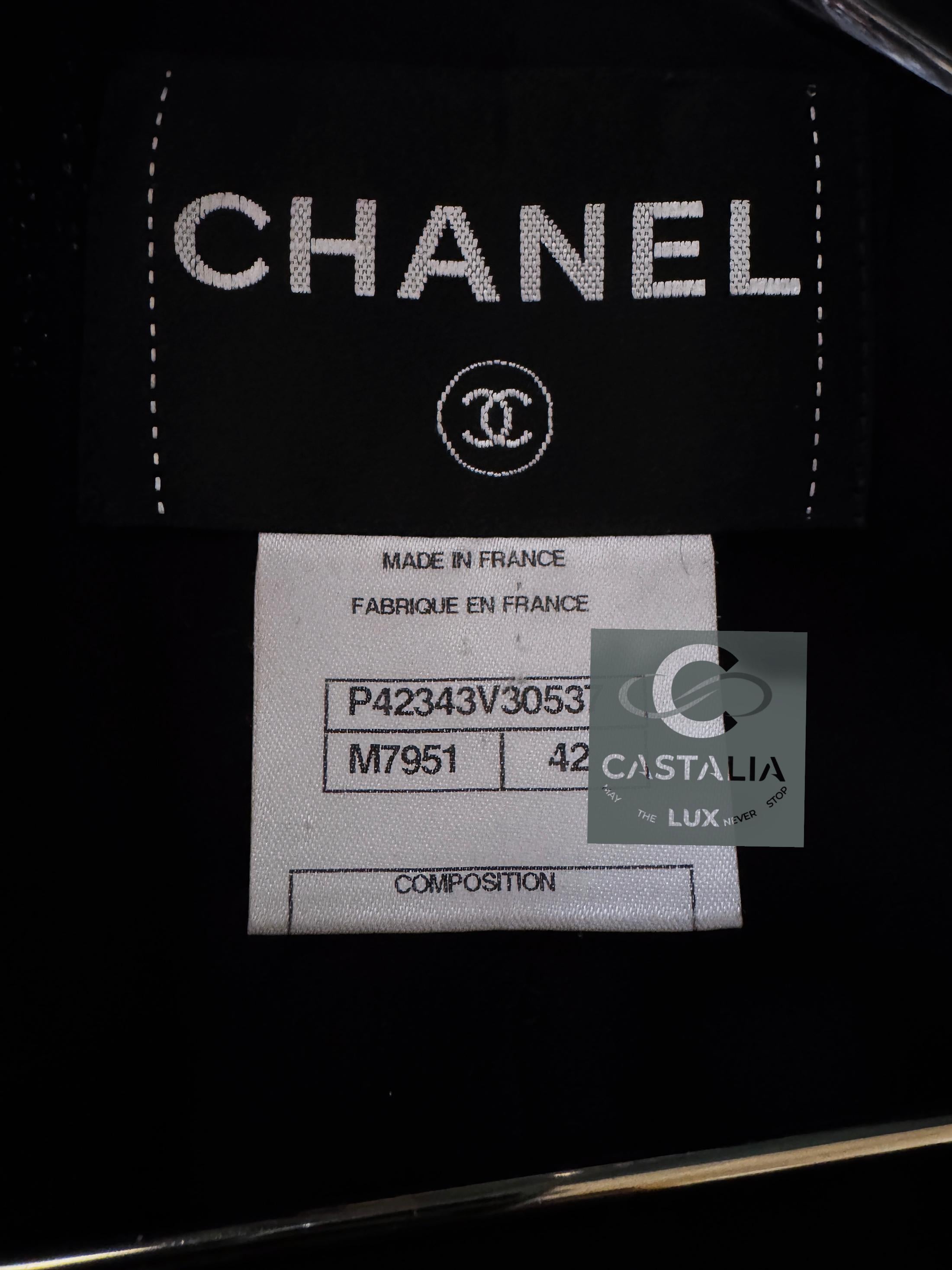 Chanel New Legendary Jewel Buttons Black Tweed Jacket 42 FR 15