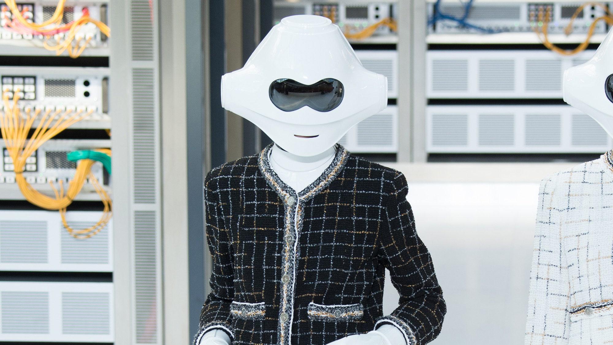 Chanel New Legendary Robot Collection Black Tweed Jacket 38 FR en Nuevo estado para la venta en Dubai, AE