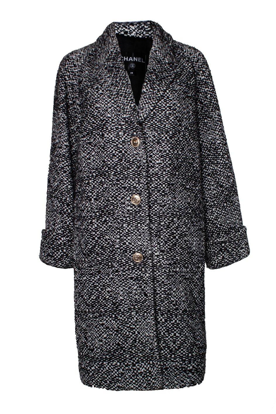 Chanel New Lesage Tweed Coat In New Condition For Sale In Dubai, AE
