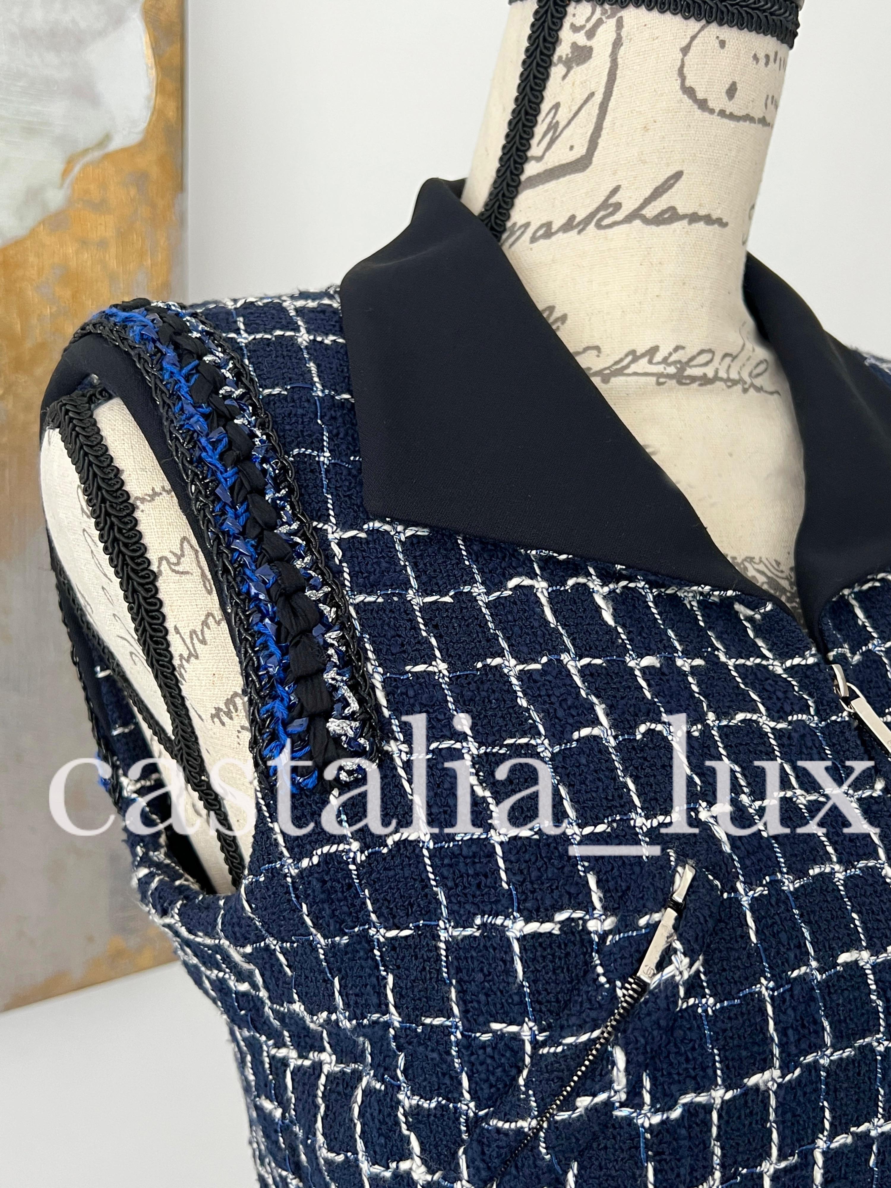 Chanel New 9K Lesage Robe en tweed en vente 6