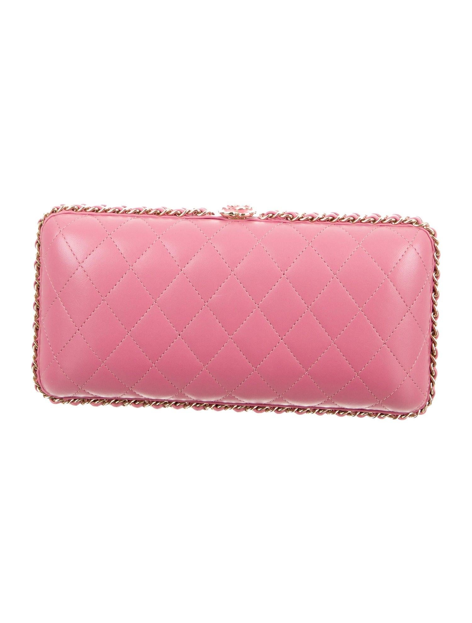 Women's Chanel NEW Light Pink Leather Gold 2 in 1 Chain Evening Shoulder Clutch Bag