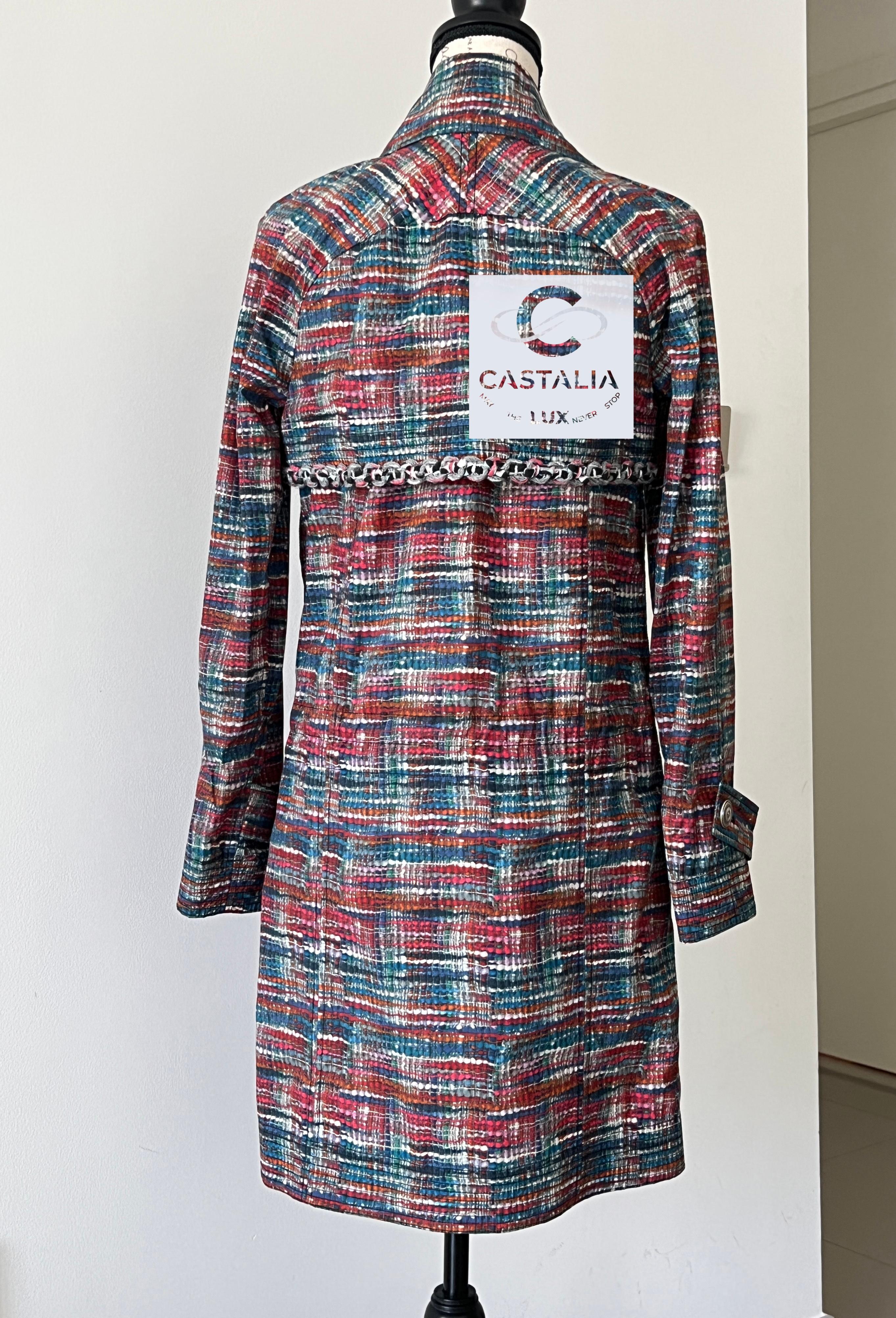 Trench-coat emblématique de style Lily Allen Chanel, Neuf 9