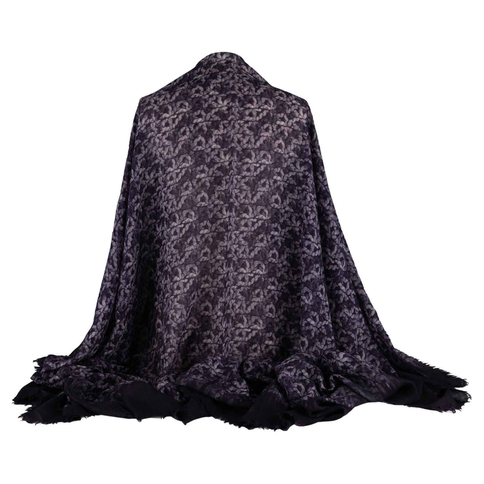 Scialle in cashmere viola Chanel New Logo