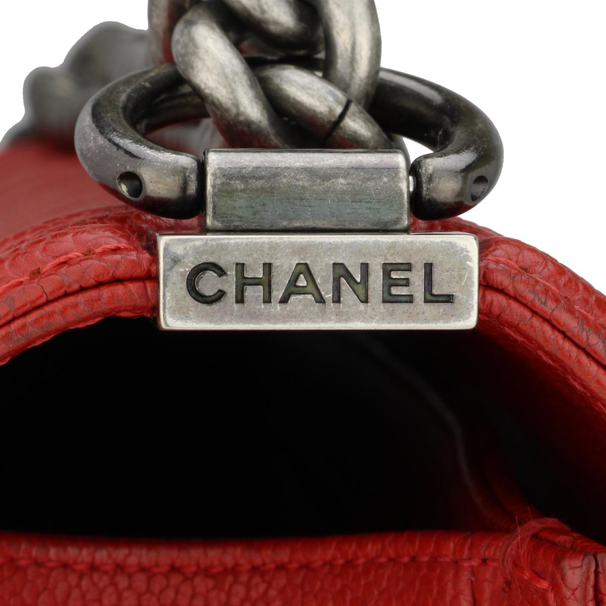 CHANEL New Medium Quilted Boy Bag in Red Caviar with Ruthenium Hardware 2016 For Sale 3
