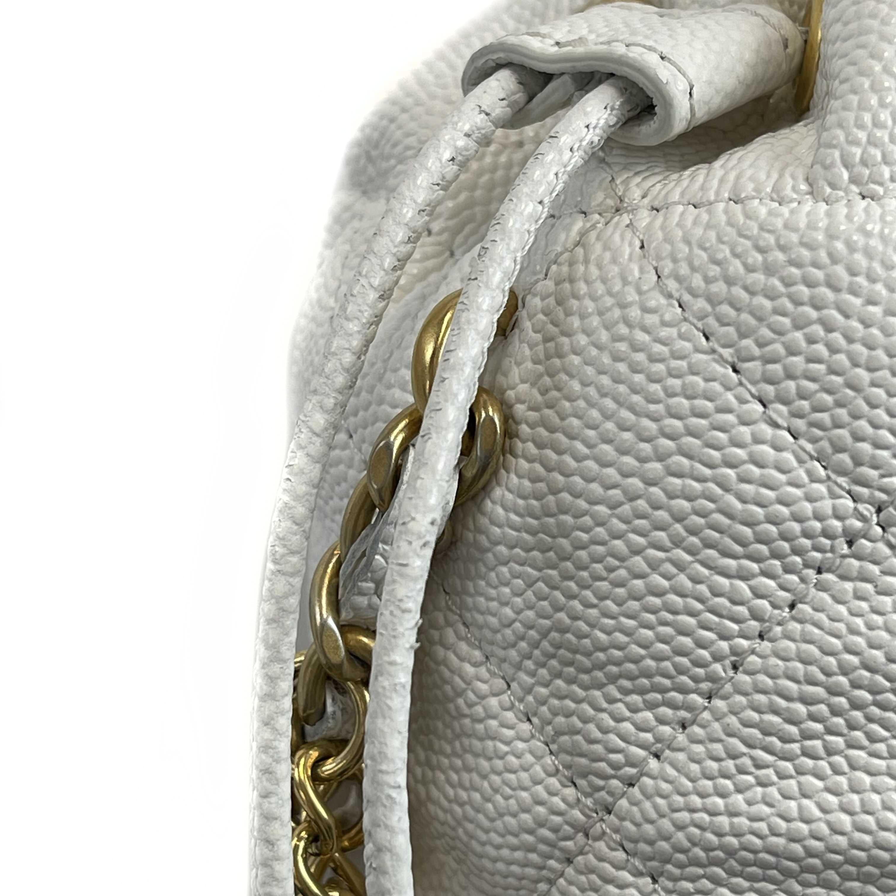 CHANEL - NEW Mini Bucket Bag - White Caviar Leather / Gold 10 Coins CC Crossbody For Sale 11