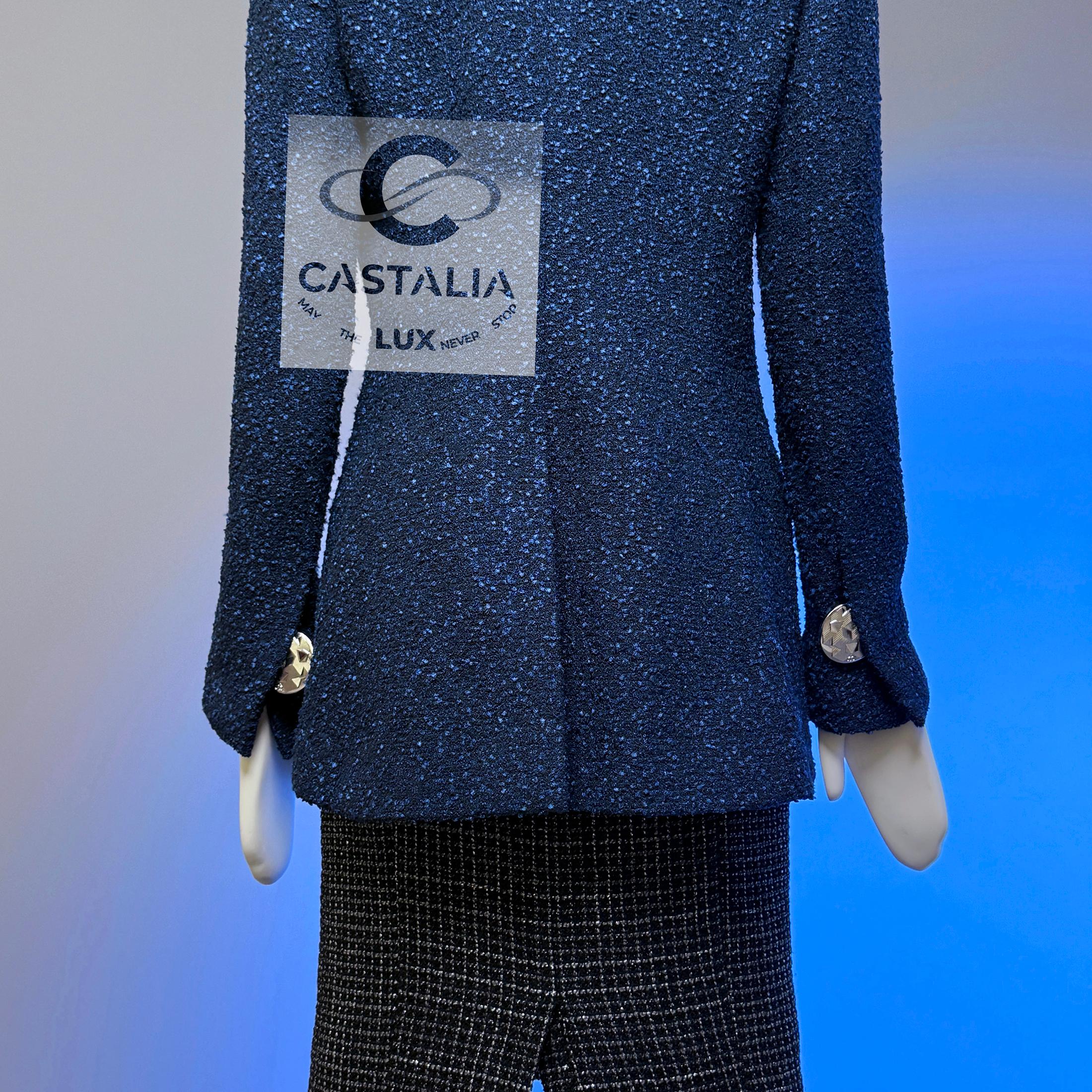 Chanel New Minimalist Lesage Tweed Jacket 36 FR For Sale 3