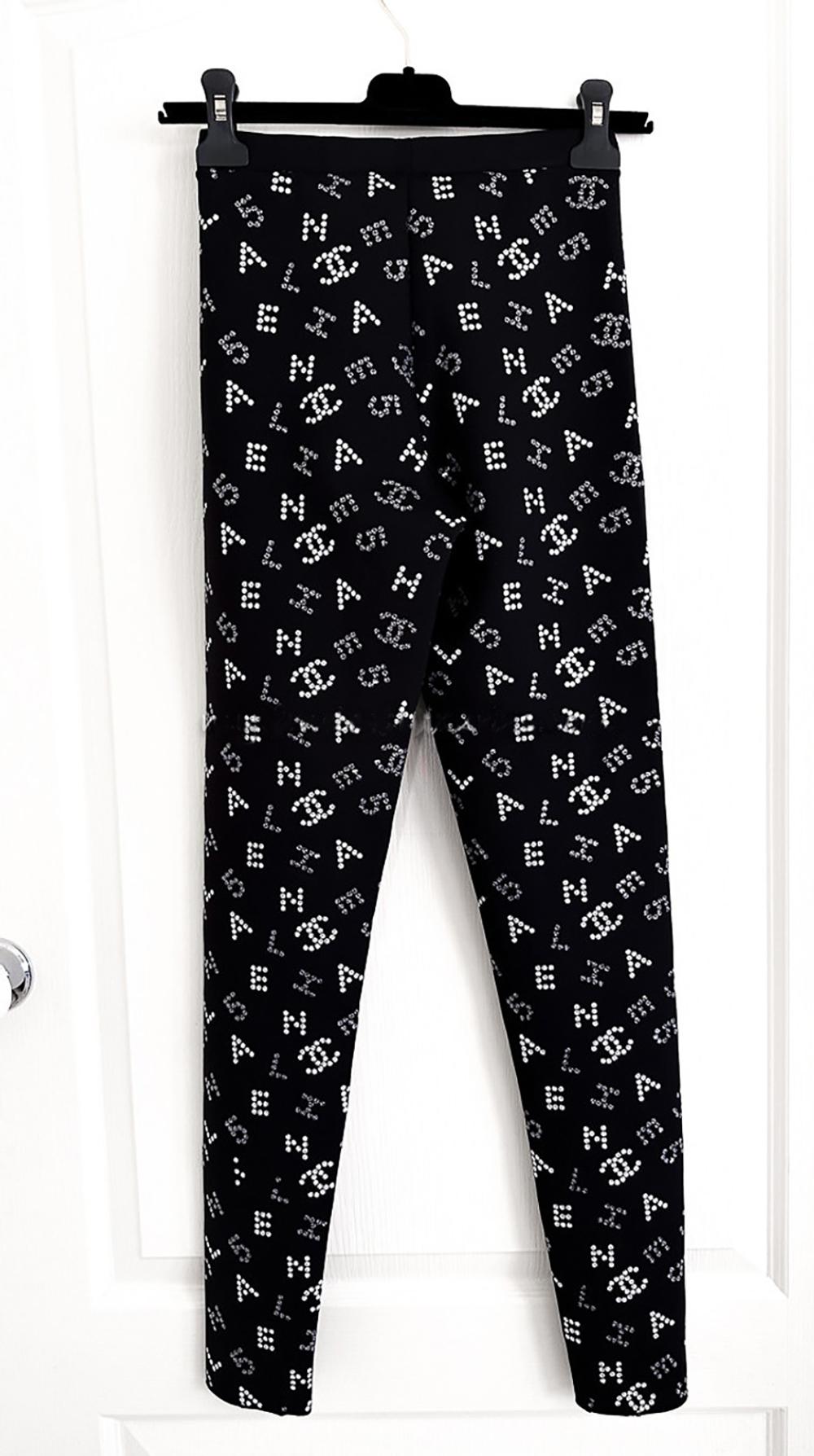 Chanel New Most Hunted CC Logo 2020 Cruise Leggings 9