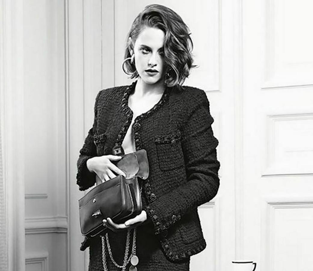 Chanel New Most Iconic Paris / ROME Black Tweed Jacket In New Condition In Dubai, AE