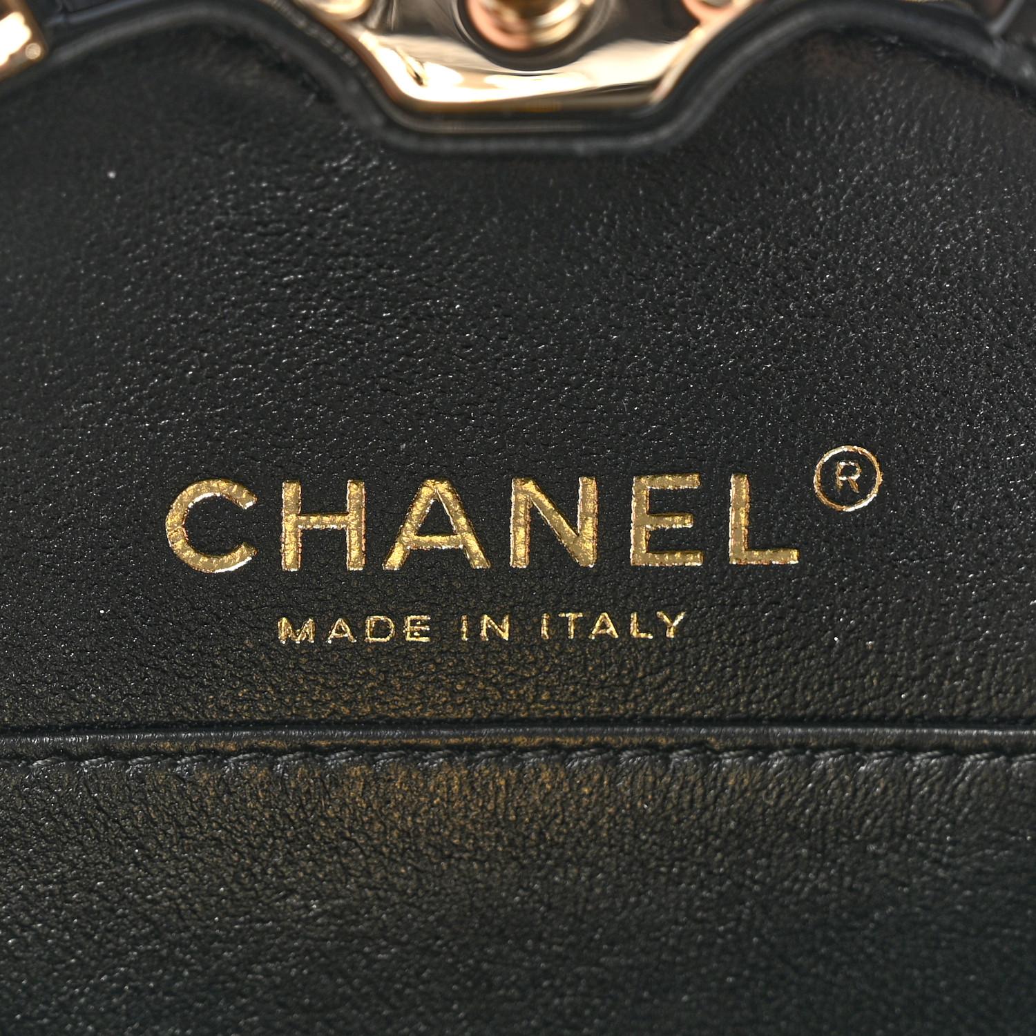 Chanel NEW Multi Color Red Resin Crystal &New Small Evening Shoulder Clutch Bag in vendita 2