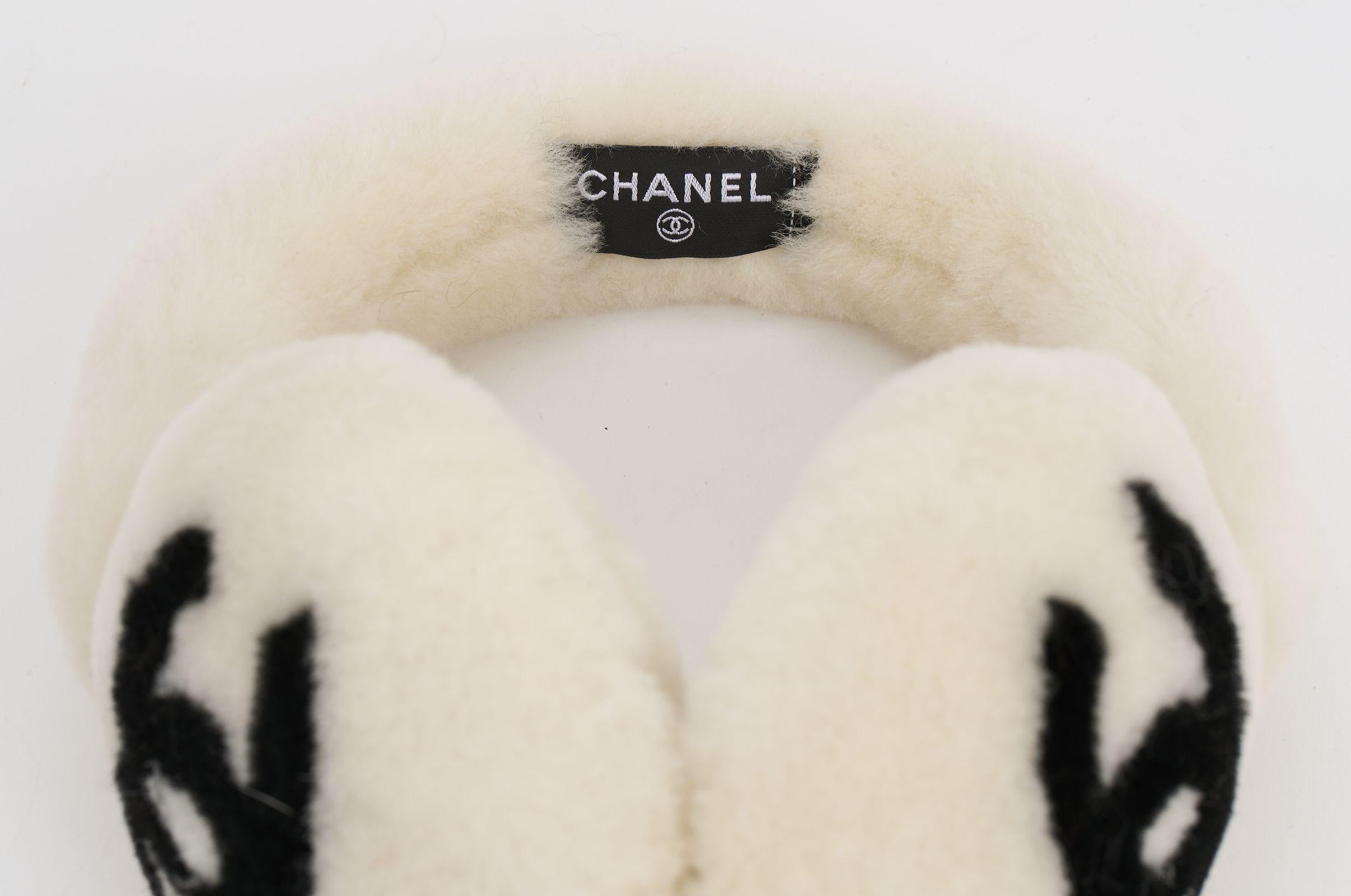 Women's Chanel New Off White Fur Logo Earmuffs
