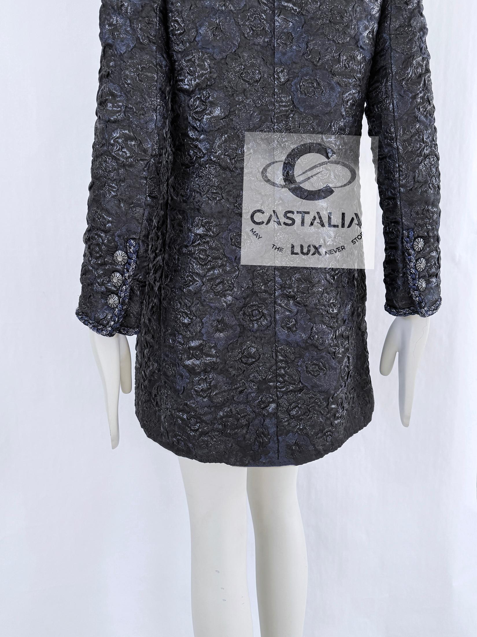 Chanel New Opulent Jacquard Jacket with Camellias 36 FR For Sale 8