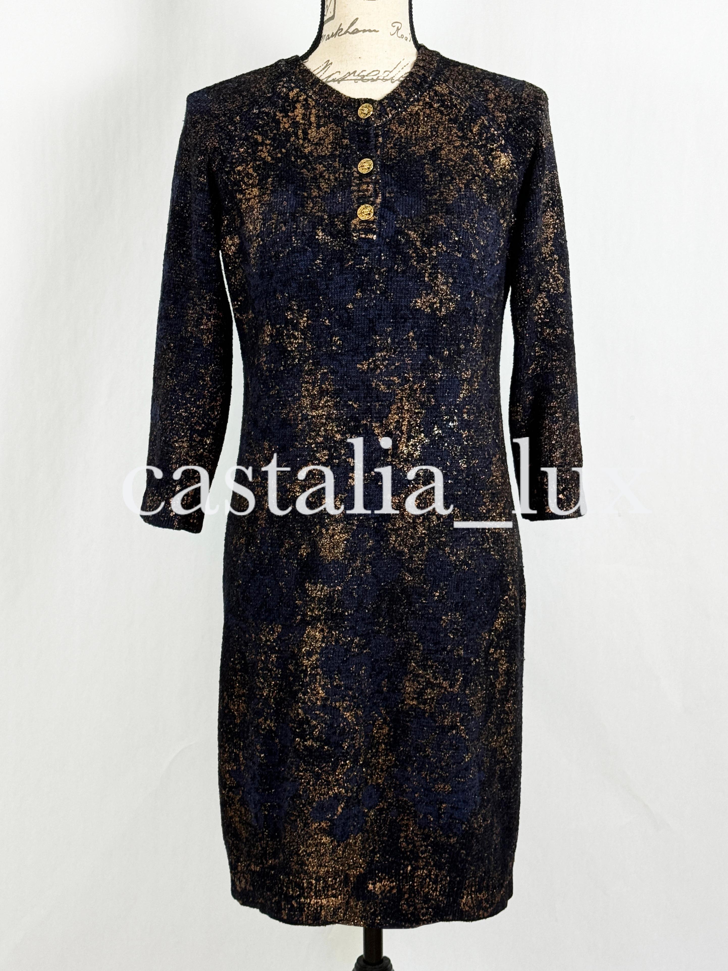 Chanel New Paris / Byzance CC Buttons Patinated Dress In New Condition For Sale In Dubai, AE