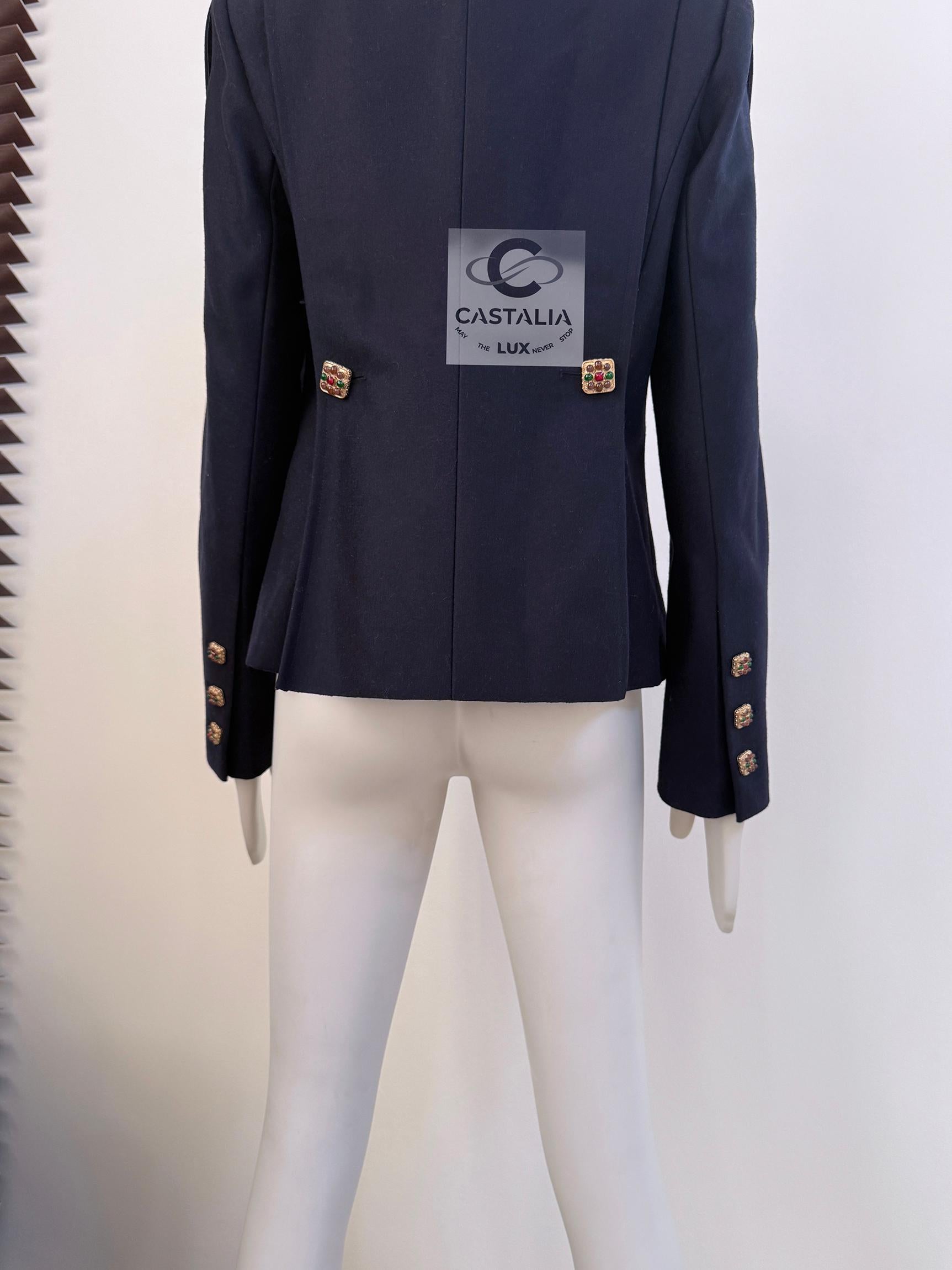 Chanel New Paris / Byzance Chaqueta Gripoix Buttons 40 FR en venta 9