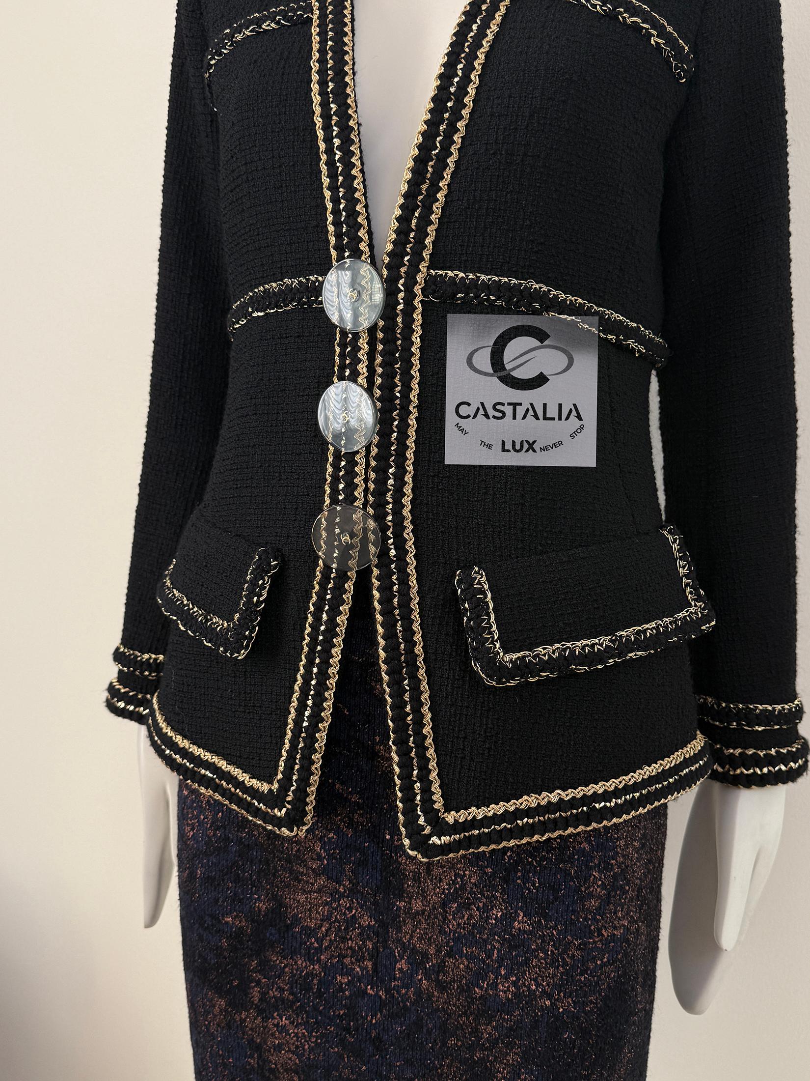 Chanel New Paris / Cosmopolite Black Tweed Jacket 40 FR For Sale 10