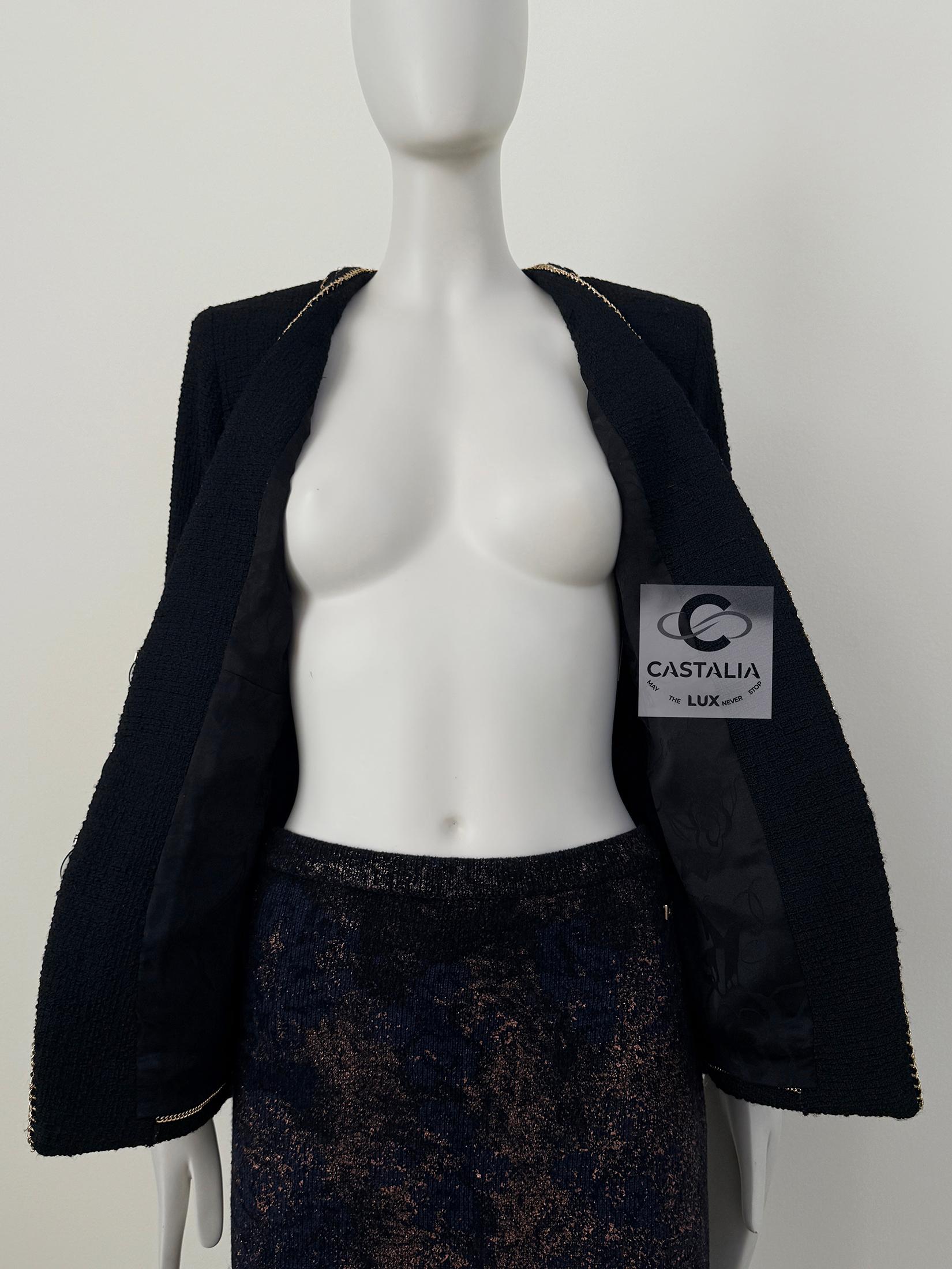 Chanel New Paris / Cosmopolite Black Tweed Jacket 40 FR For Sale 16