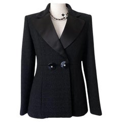Chanel New Paris / Cosmopolite It-Girl Black Tweed Jacket