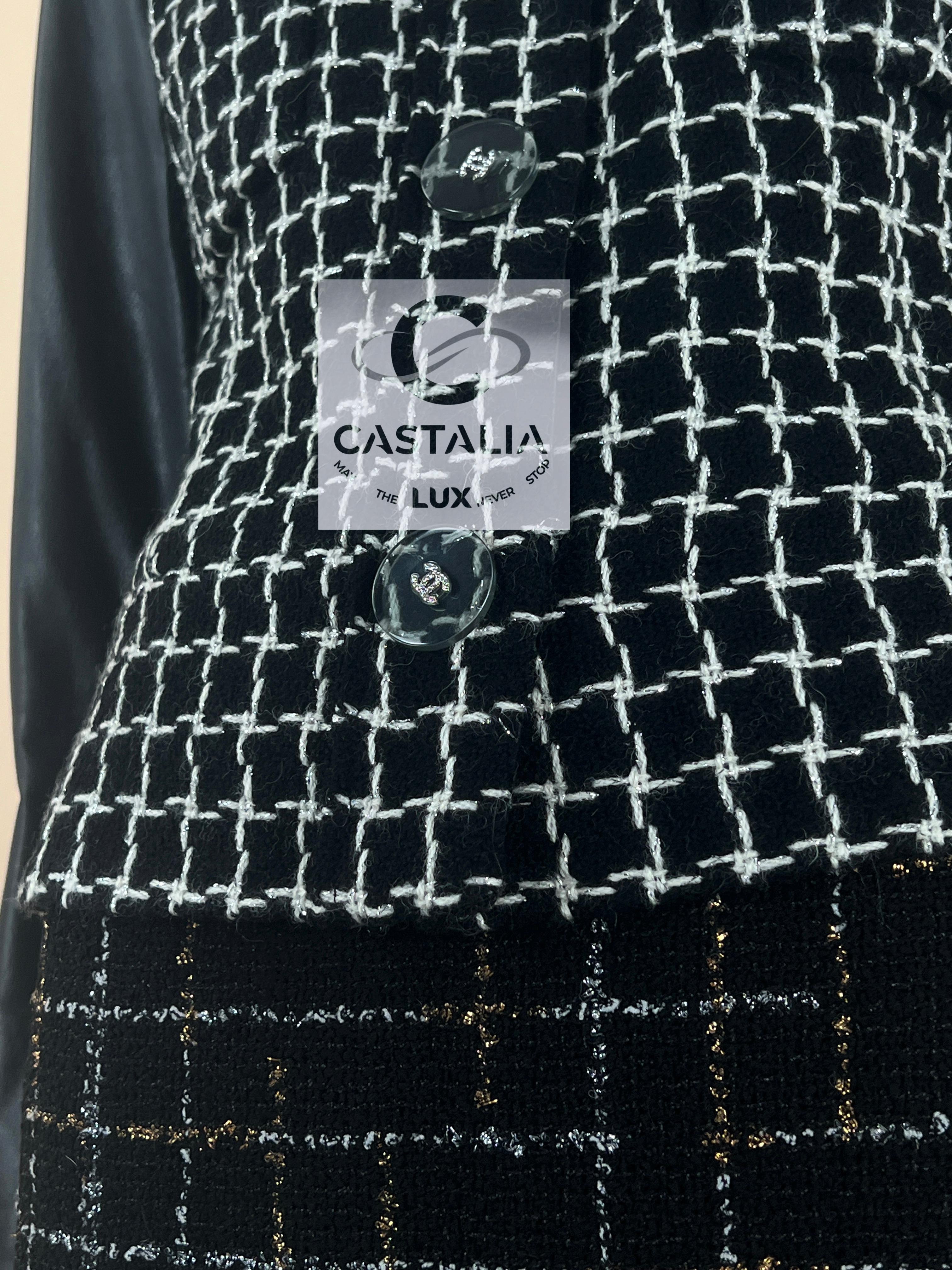 Chanel New Paris Cosmopolite Runway Jacket 40 FR 6