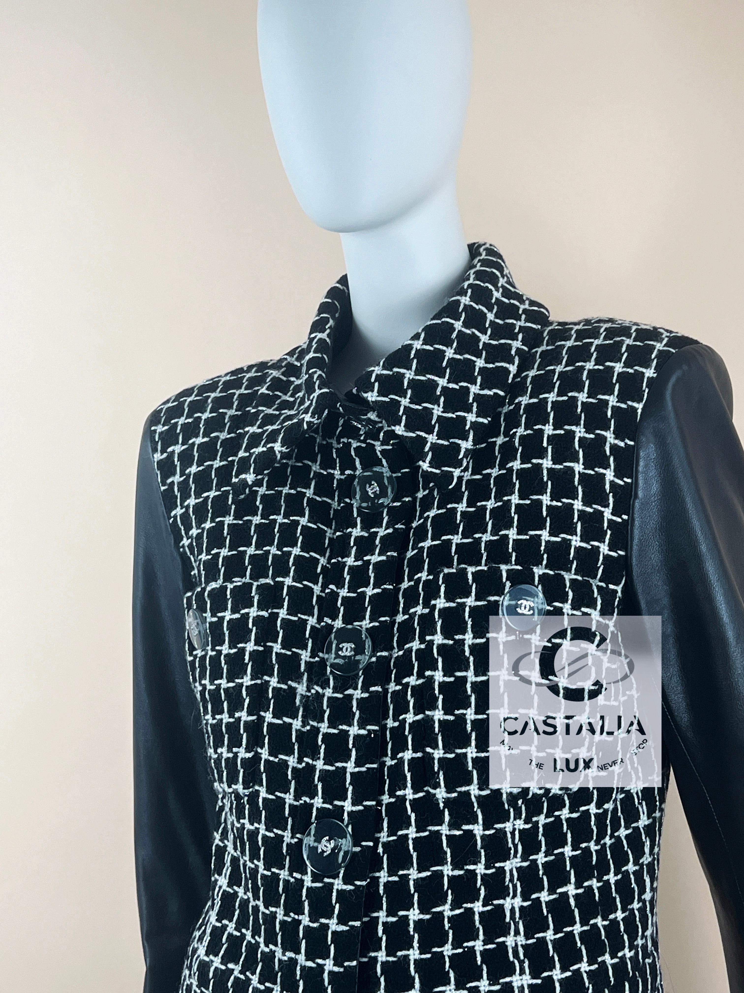 Chanel New Paris Cosmopolite Runway Jacket 40 FR 3