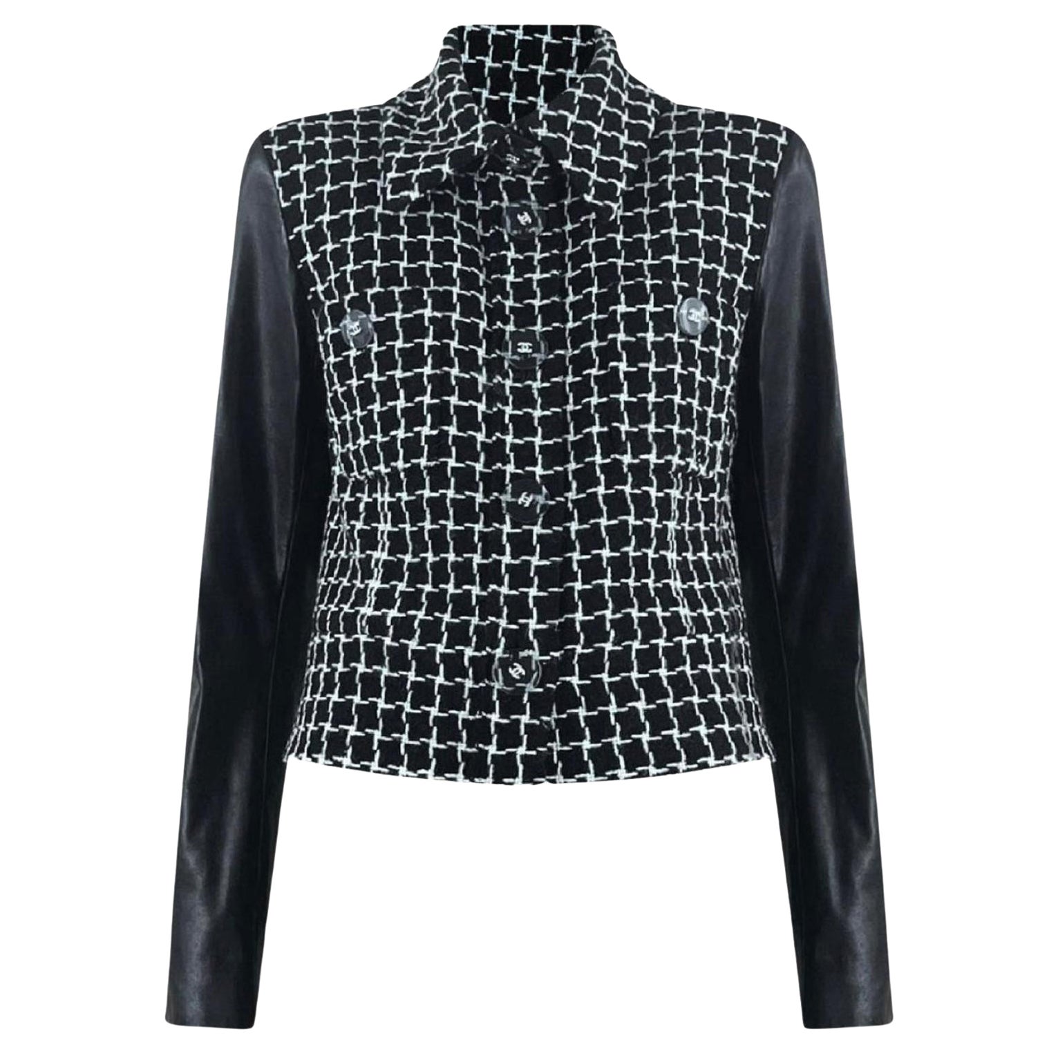 Chanel New Paris Cosmopolite Runway Jacket 40 FR