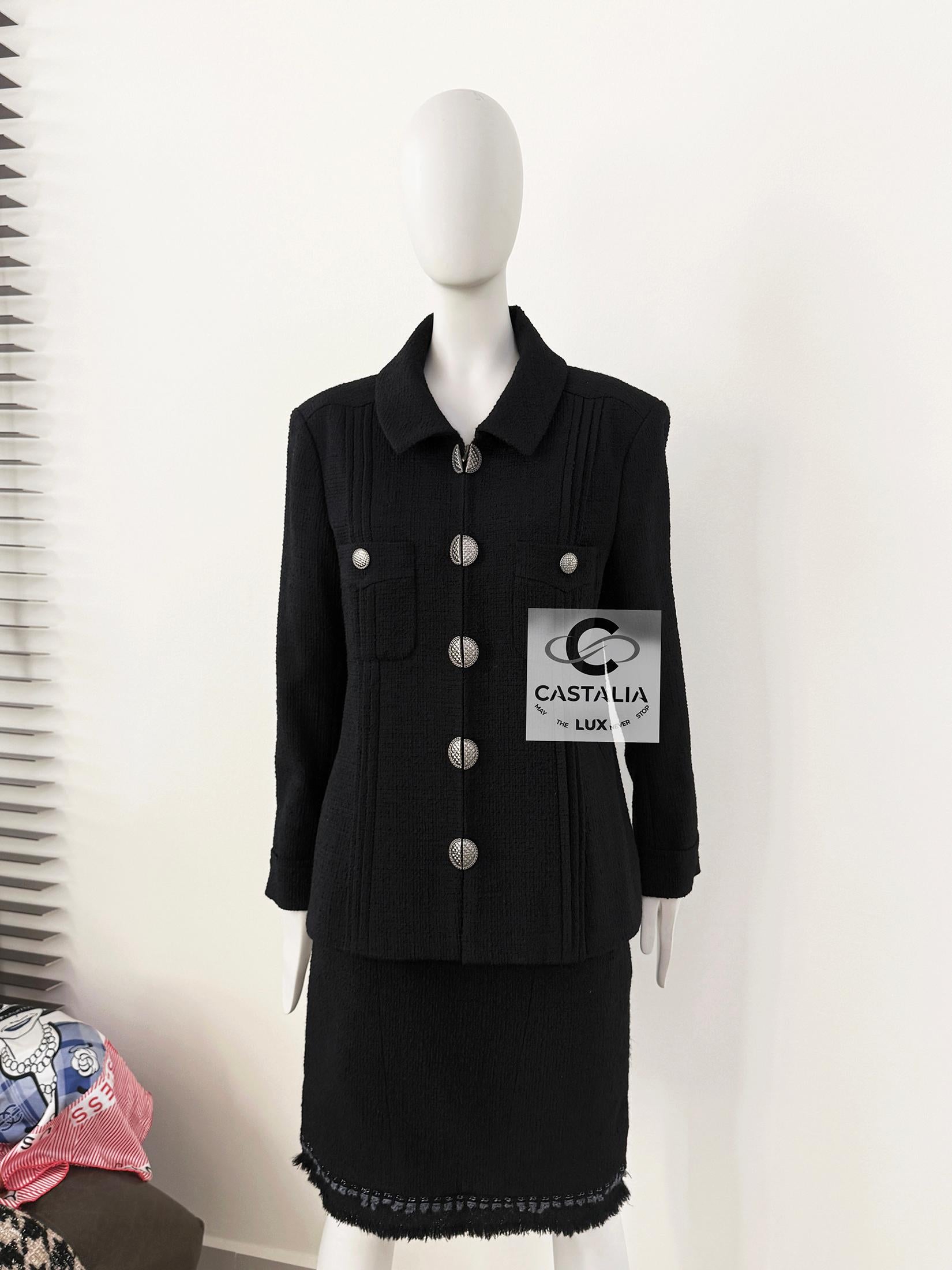 Women's or Men's Chanel New Paris / Cuba Black Tweed Jacket 48 FR