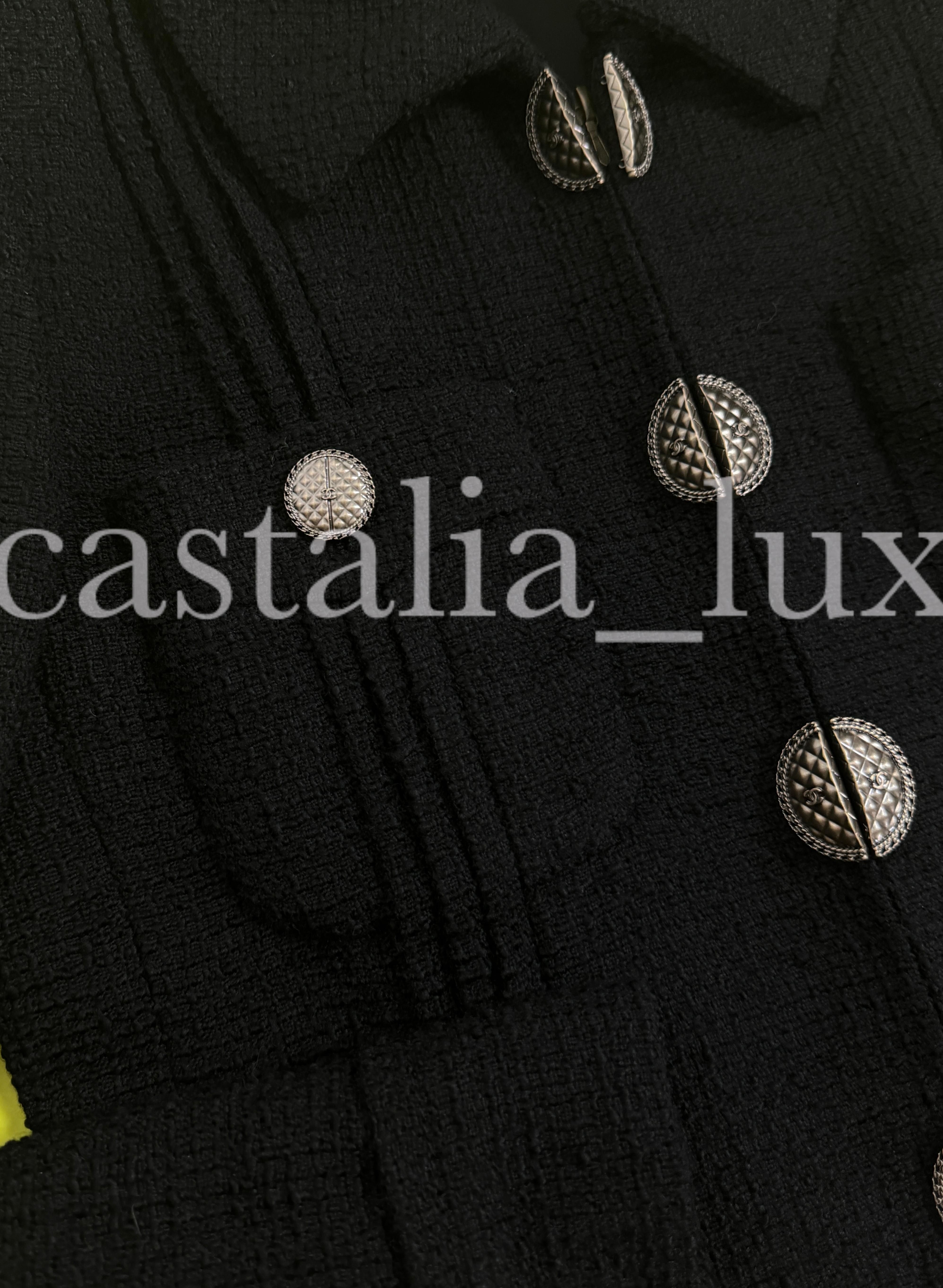 Chanel New Paris / Cuba Veste en tweed noir 9