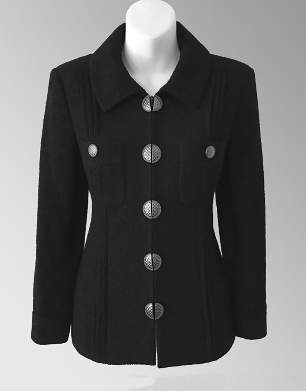 Chanel New Paris / Cuba Black Tweed Jacket  In New Condition For Sale In Dubai, AE