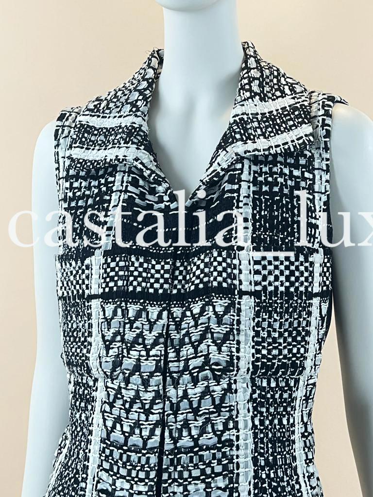 Chanel New Paris / Dubai Ribbon Tweed Vest For Sale 2