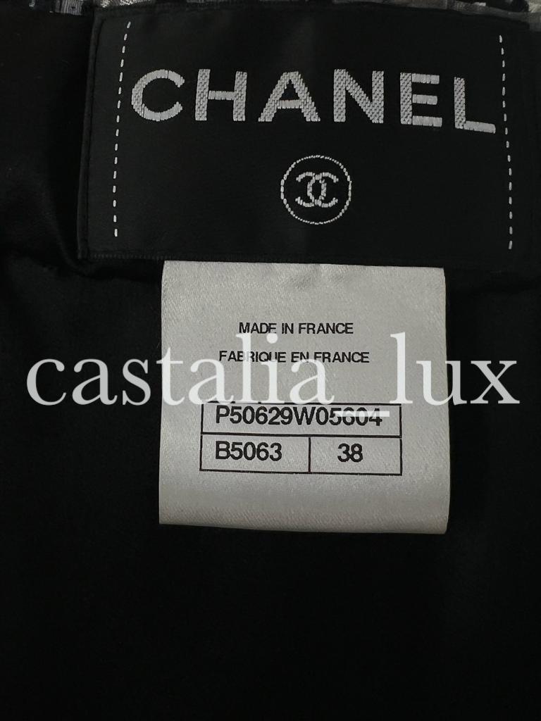Chanel New Paris / Dubai Ribbon Tweed Vest For Sale 4