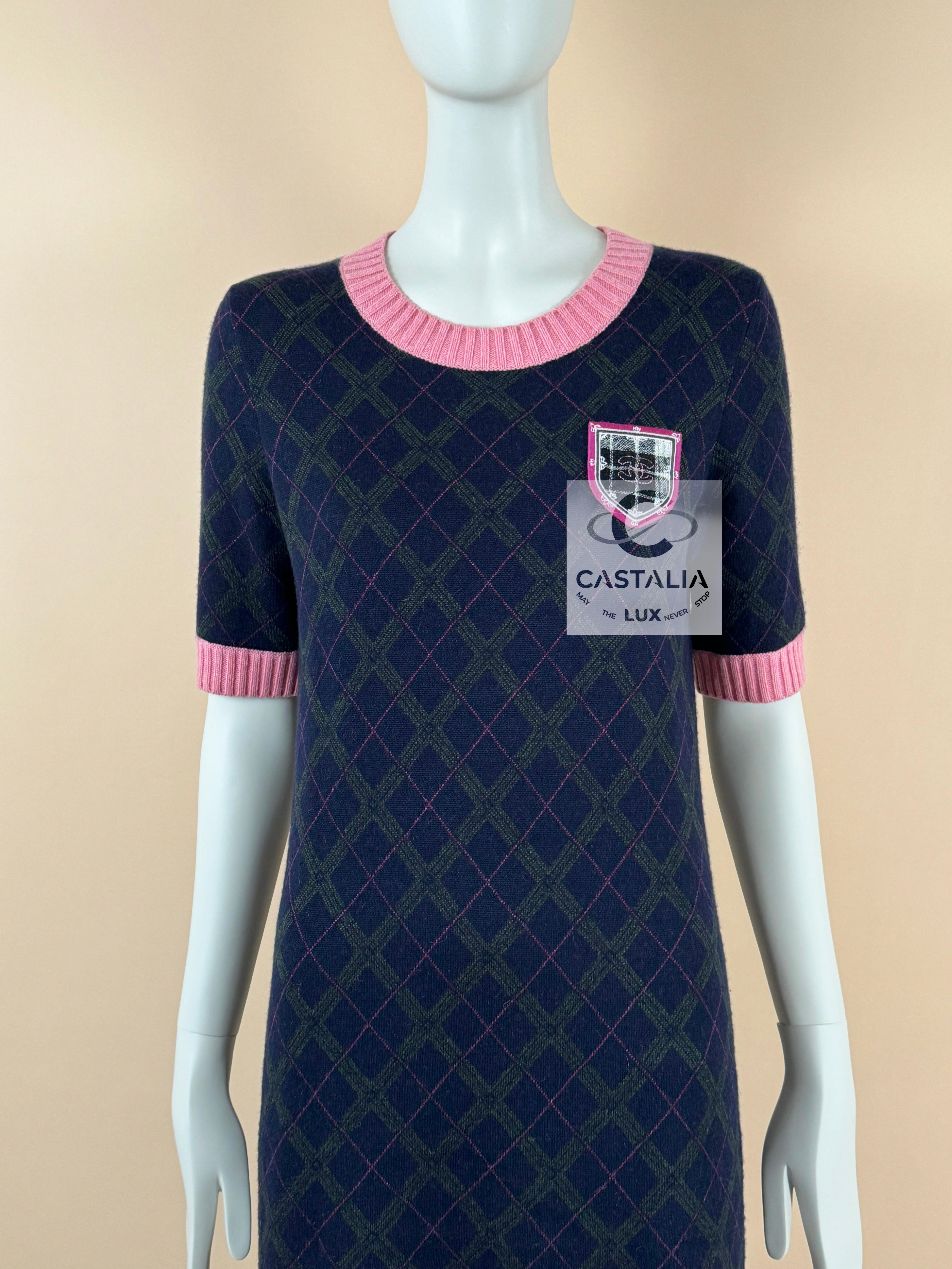Chanel New  Paris / Edinburgh Argyle Cashmere Dress 3