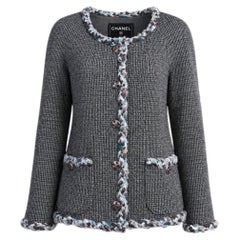 CHANEL New Paris / Edinburgh CC Gripoix Buttons Tweed Jacket 40 FR