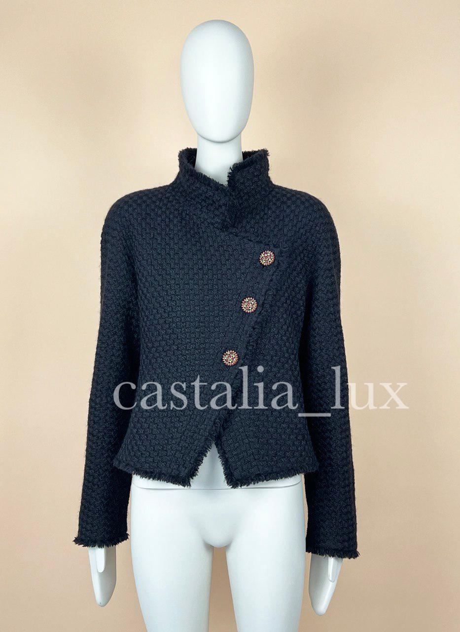 Chanel New Paris / Edinburgh CC Jewel Buttons Black Jacket en vente 5