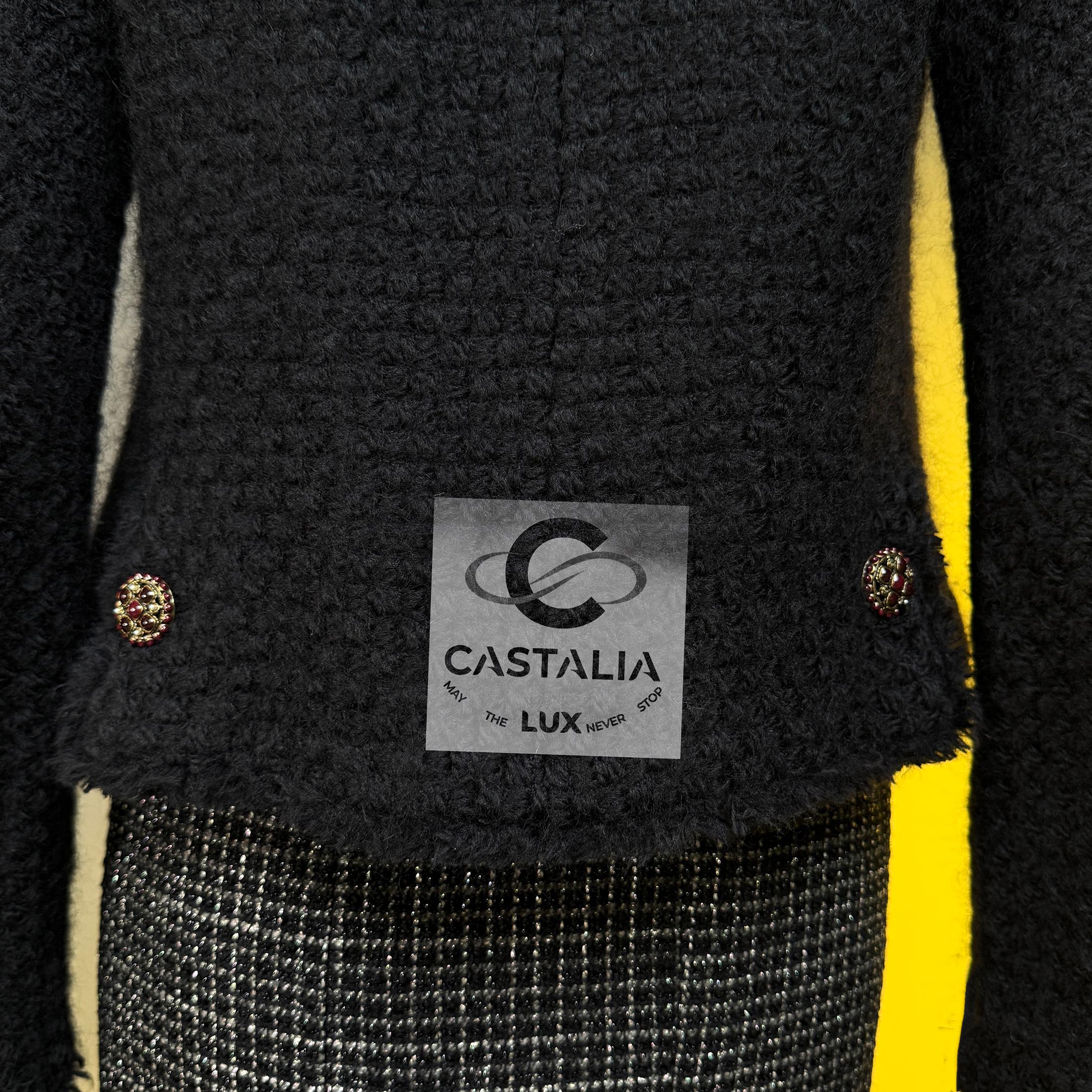 Chanel Nueva París / Edimburgo Chaqueta icónica de tweed de tartán negro 38 FR en venta 13