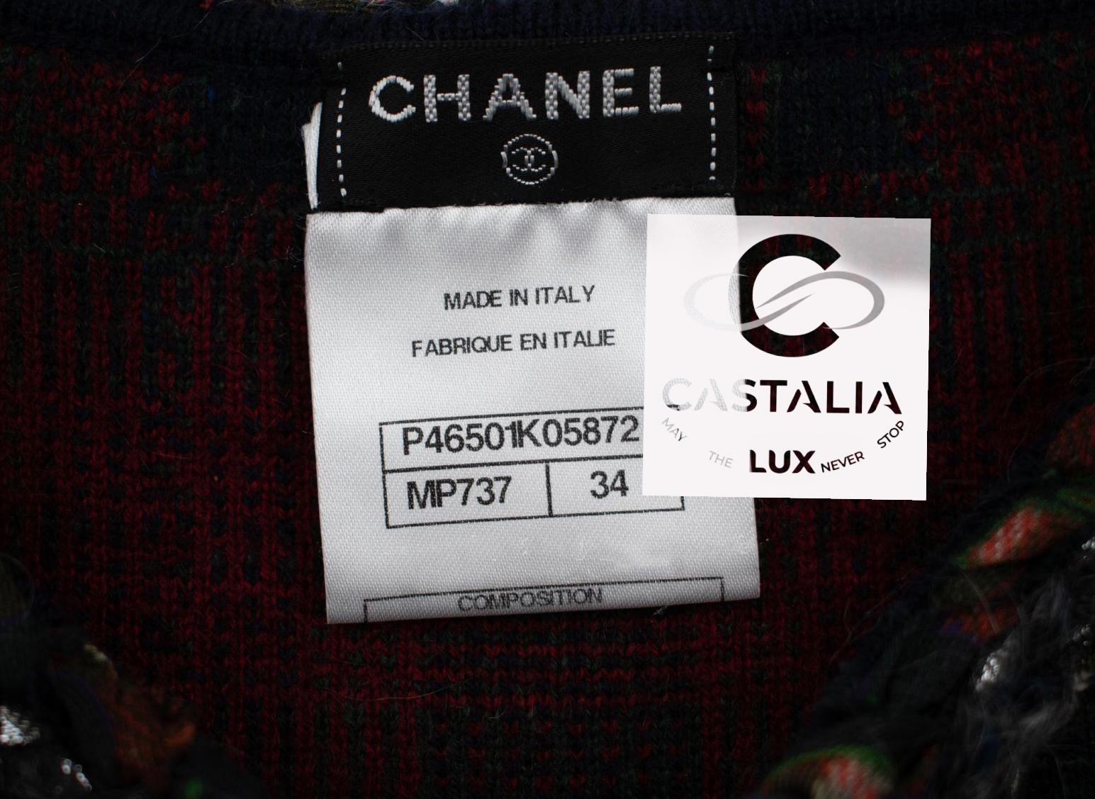 CHANEL Nuevo París / Edimburgo Chaqueta icónica de tartán rojo 34 FR en venta 8