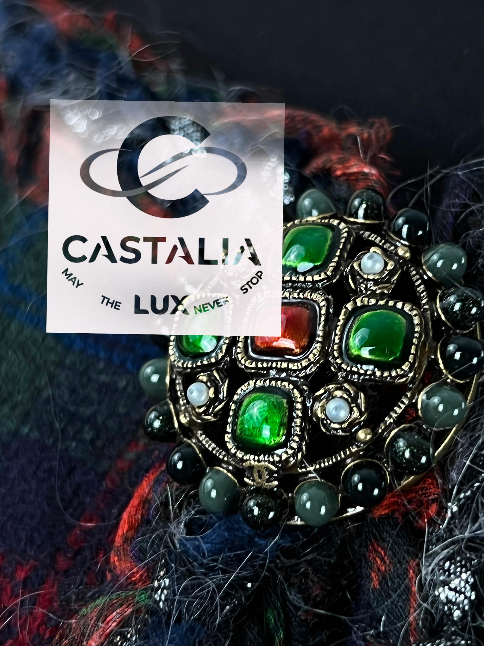 CHANEL Nuevo París / Edimburgo Chaqueta icónica de tartán rojo 34 FR en venta 3