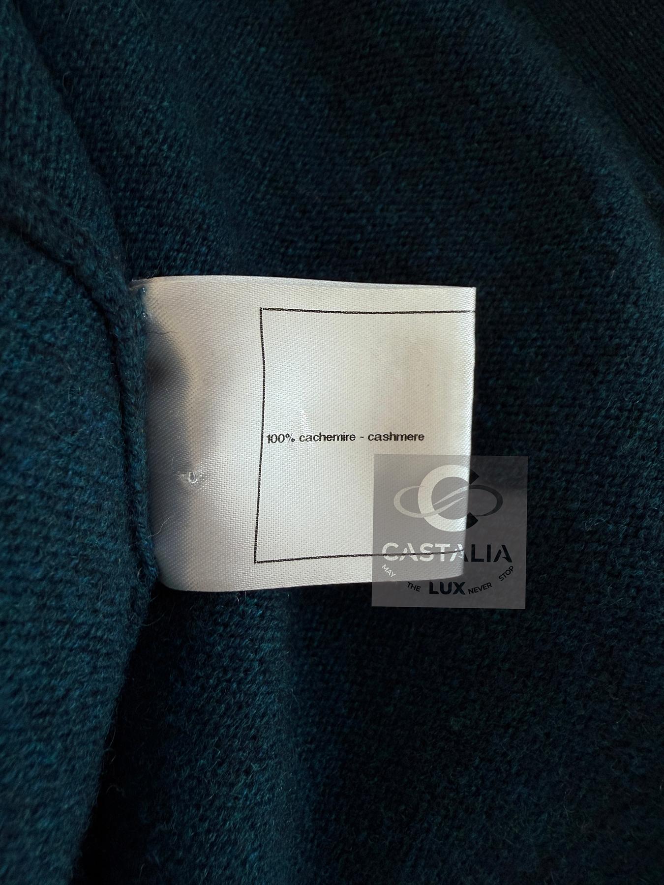 Chanel New Paris / Edinburgh Tartan Sleeves Runway Cardigan 38 FR 11