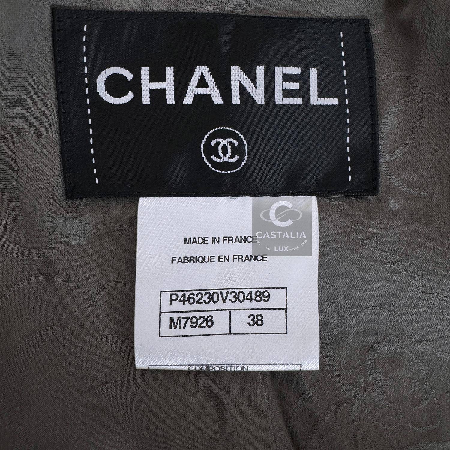 Chanel New Paris / Edinburgh Tartan Trim Tweed Jacket 11