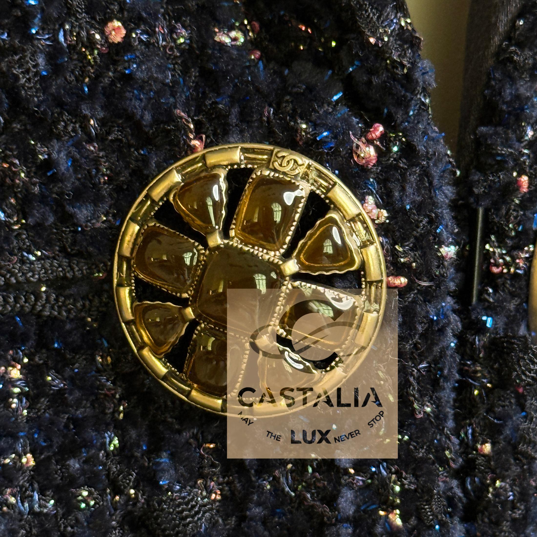 CHANEL New Paris / Ägypten Lesage Tweed Jacke 34 FR im Angebot 5