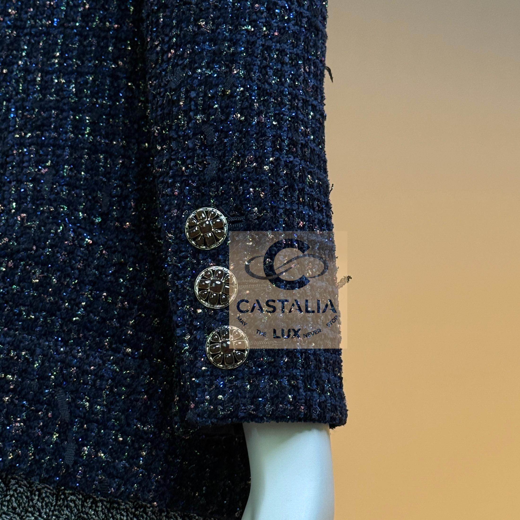 CHANEL Nuevo París / Egipto Chaqueta de tweed Lesage 34 FR en venta 7