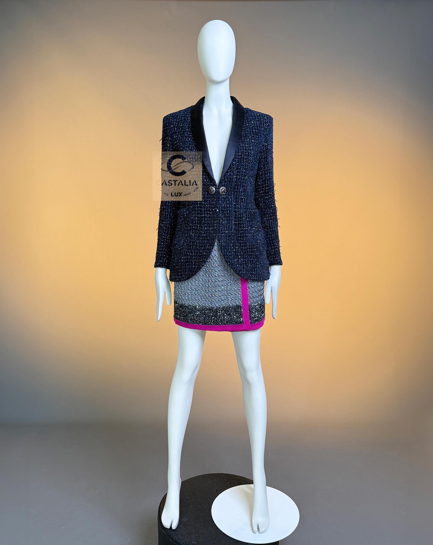 CHANEL Nuevo París / Egipto Chaqueta de tweed Lesage 34 FR en venta 9