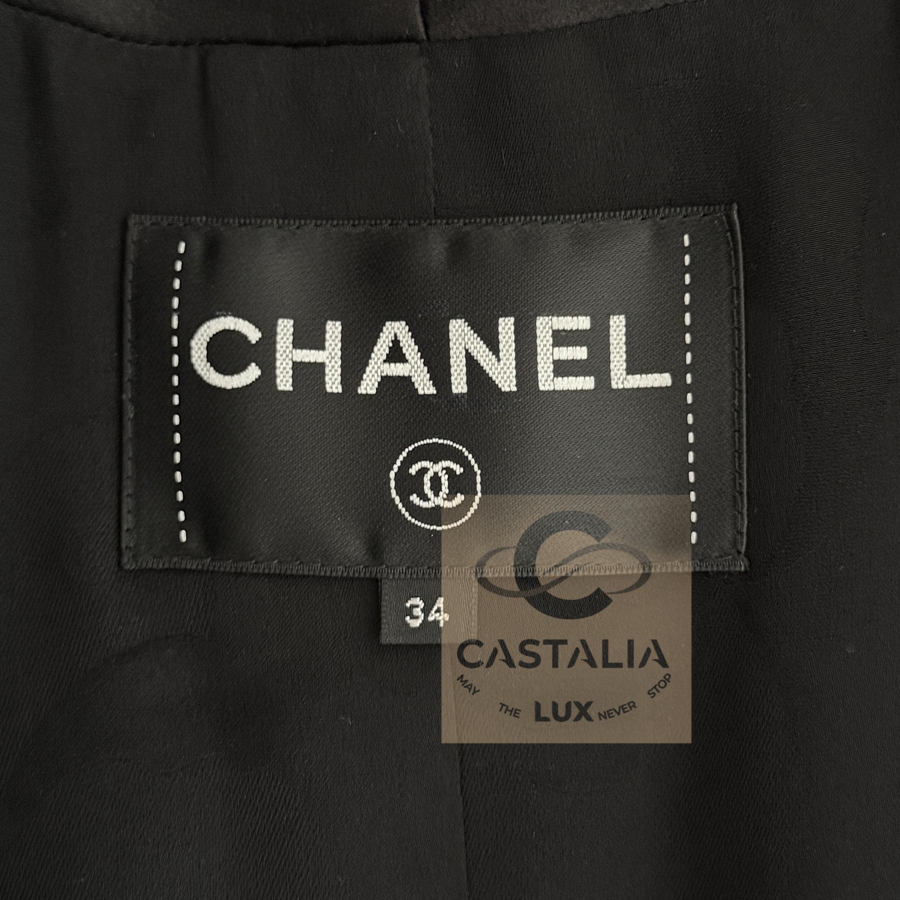CHANEL Nuevo París / Egipto Chaqueta de tweed Lesage 34 FR en venta 10