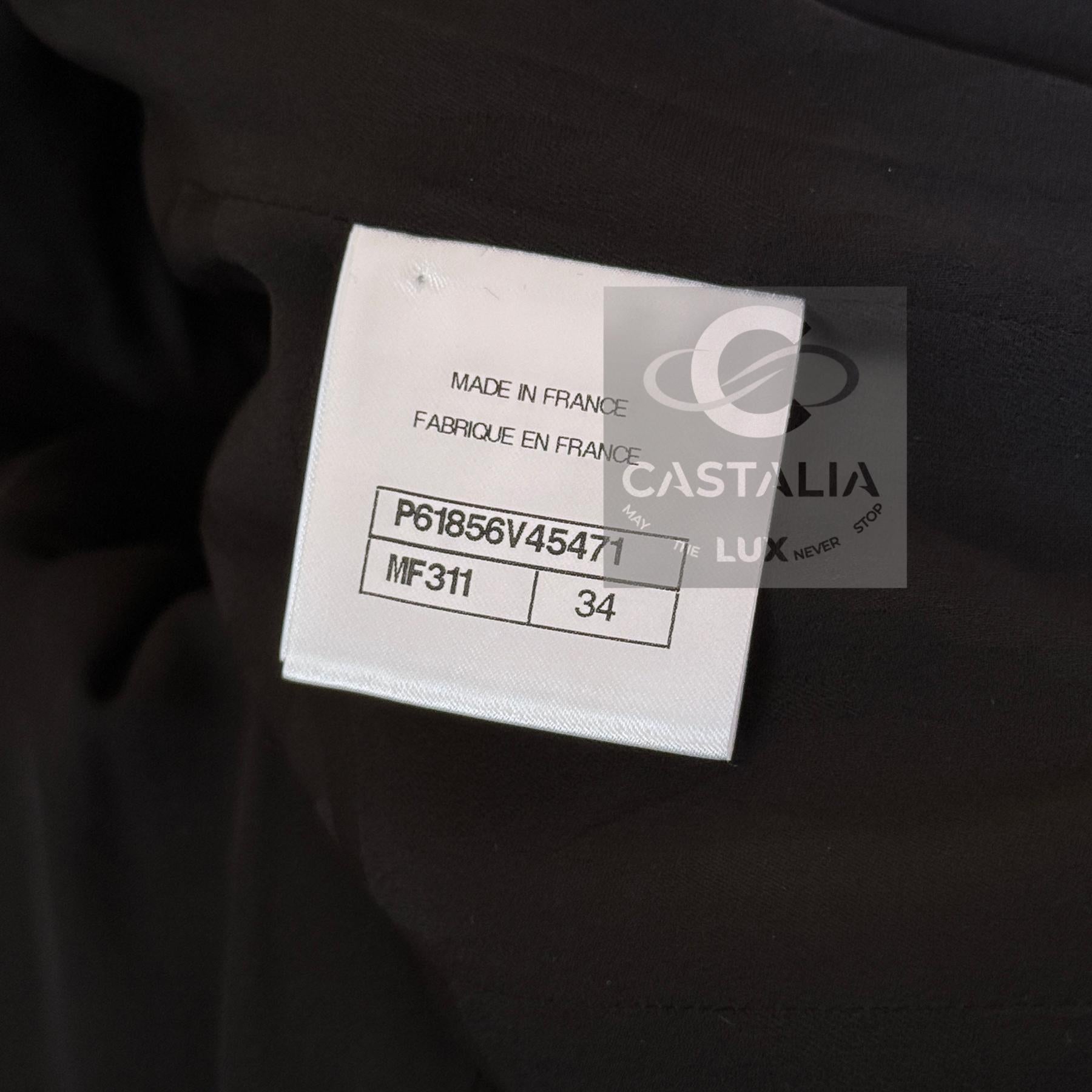 CHANEL Nuevo París / Egipto Chaqueta de tweed Lesage 34 FR en venta 11