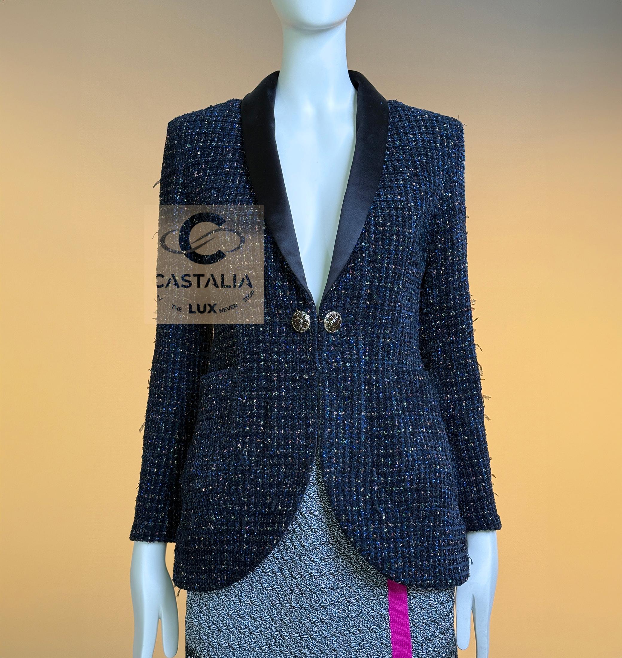 CHANEL New Paris / Ägypten Lesage Tweed Jacke 34 FR im Angebot 1