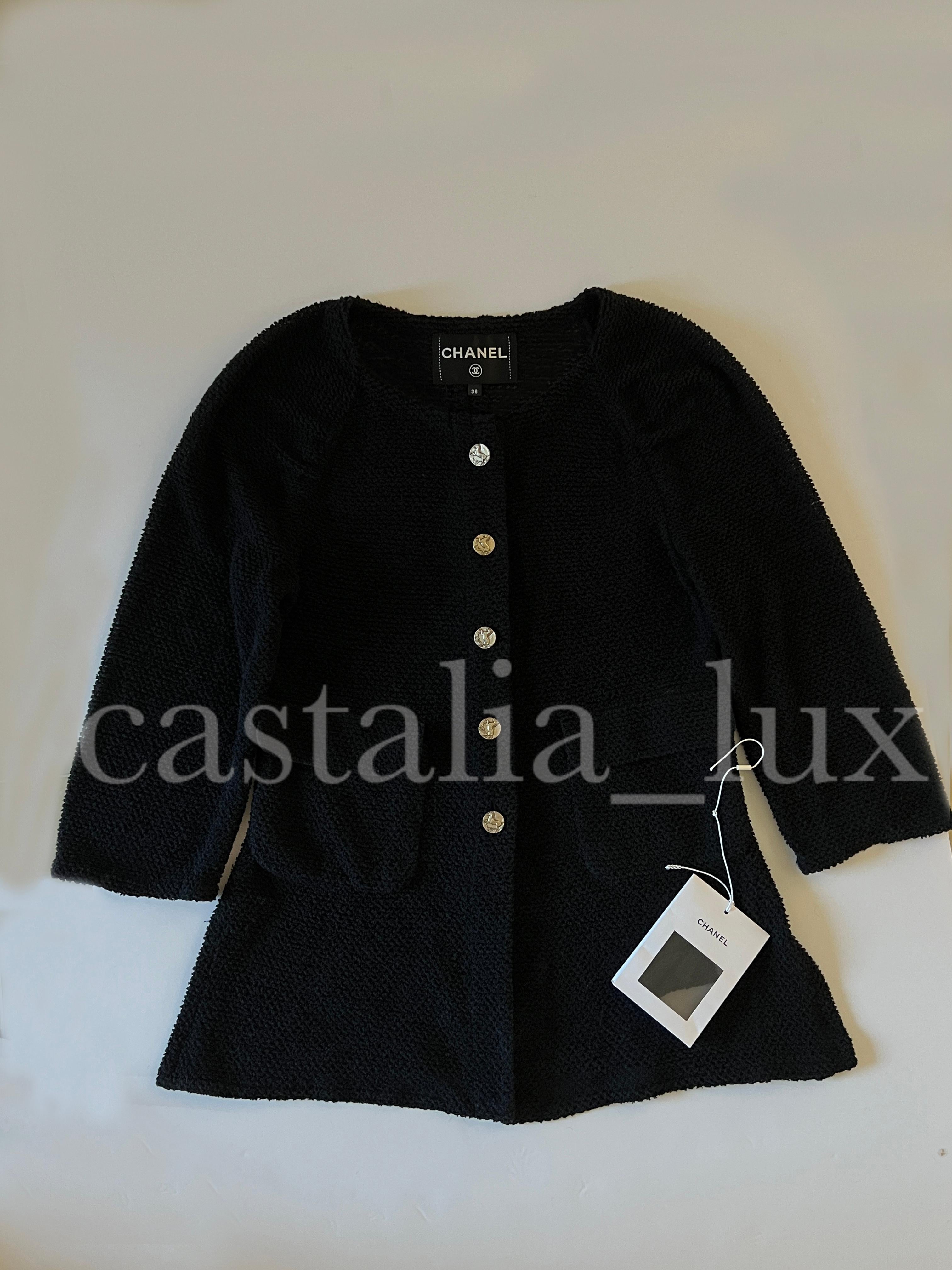 Chanel Neue Paris / Griechenland Schwarze Tweed-Jacke im Angebot 1