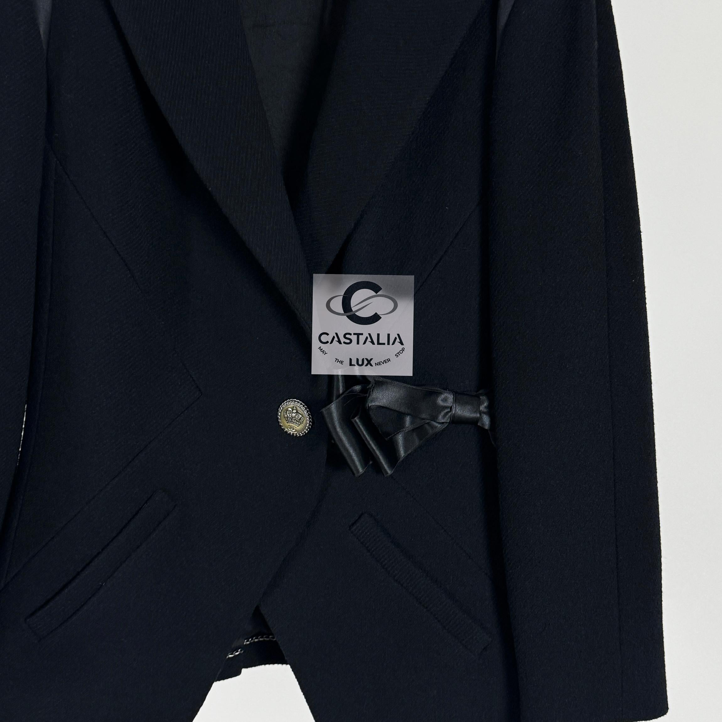 Chanel New Paris / London Black Tweed Jacket with Bow 40 FR 2