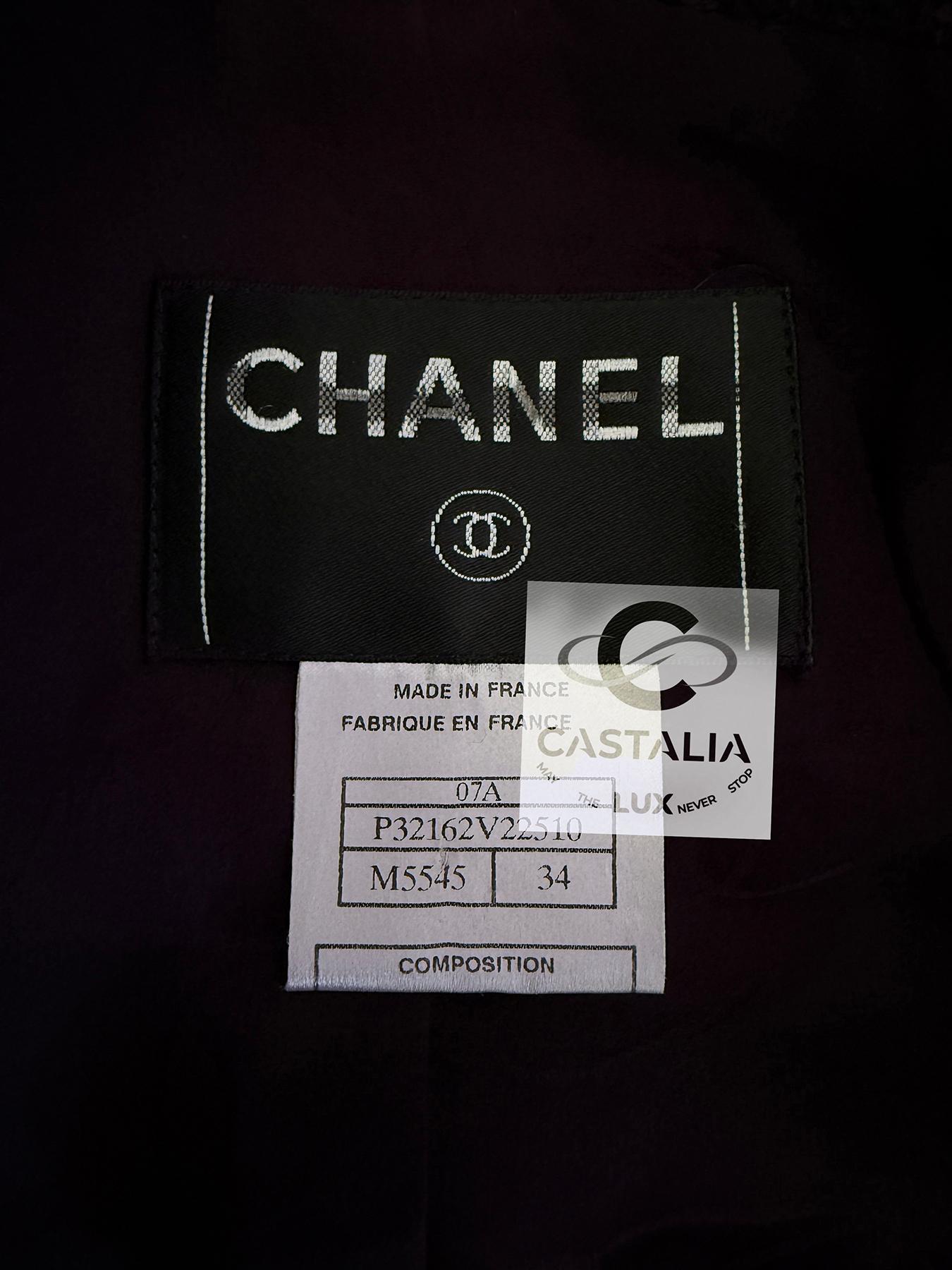 CHANEL New Paris / MONACO Veste en tweed améthyste 34 FR en vente 6